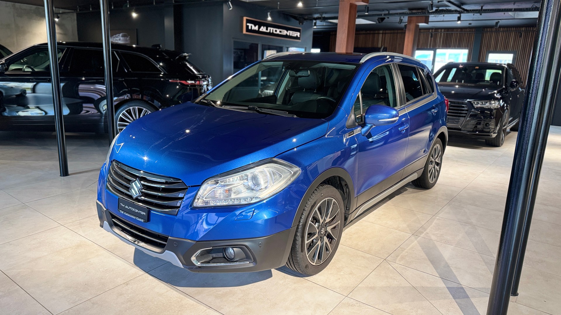 SUZUKI SX4 S-Cross 1.6 TD PizSulai Top 4WD TCSS-image-0