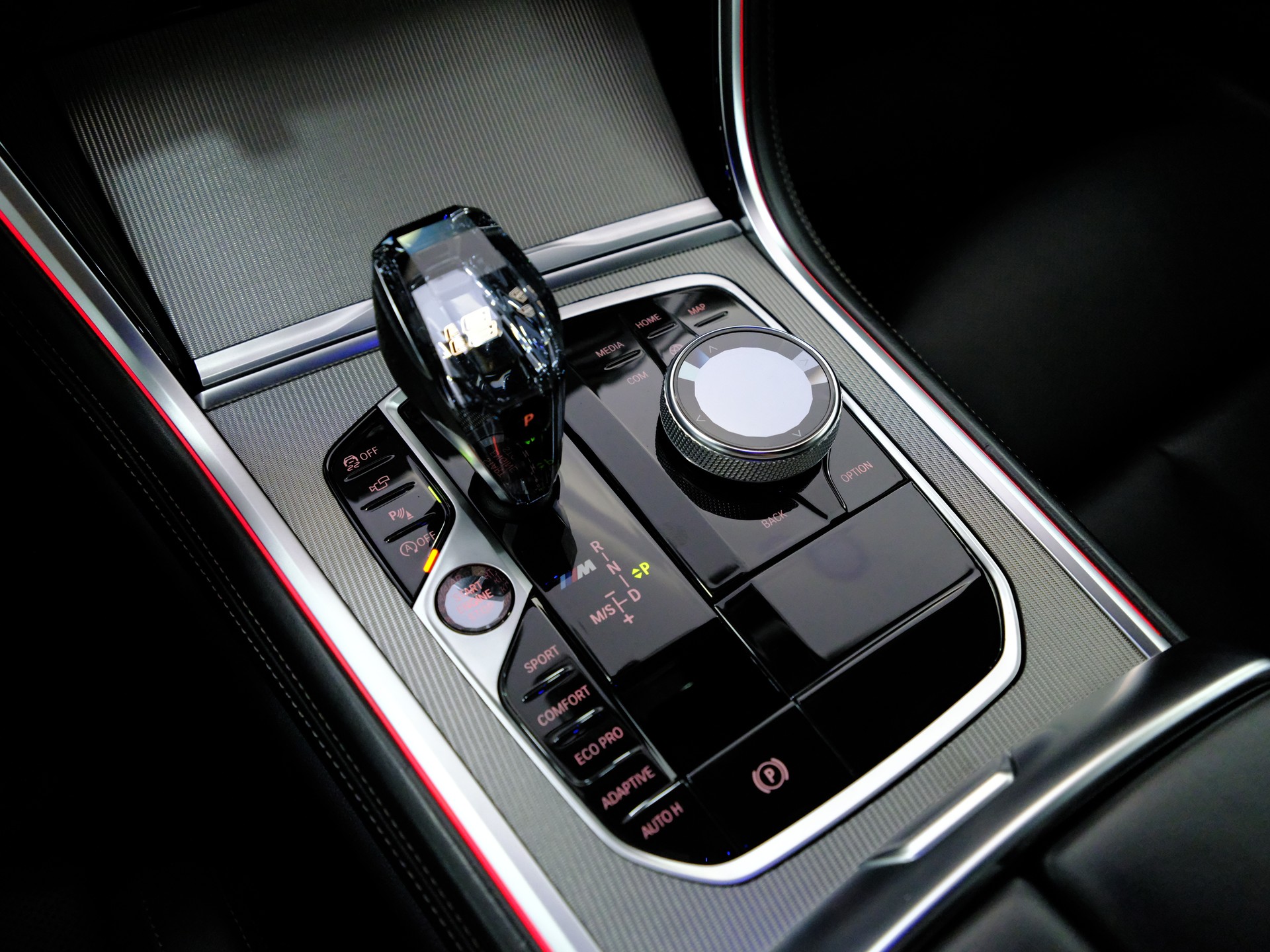 BMW M850i xDrive Steptronic-image-17