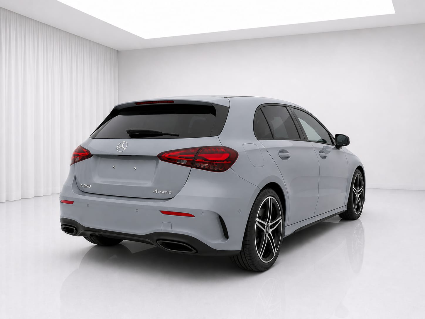MERCEDES-BENZ A 250 4Matic 8G-DCT AMG-Line-image-4