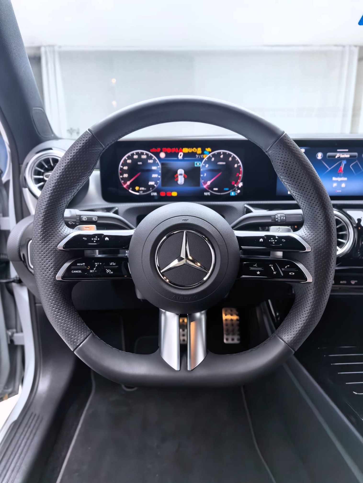 MERCEDES-BENZ A 250 4Matic 8G-DCT AMG-Line-image-11