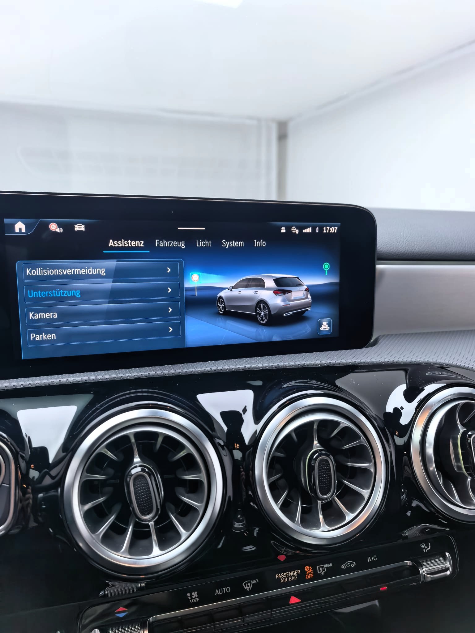 MERCEDES-BENZ A 250 4Matic 8G-DCT AMG-Line-image-23