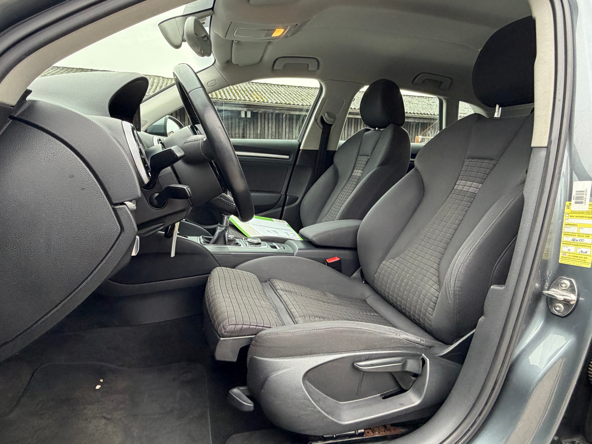 AUDI A3 Sportback 1.4 TFSI Ambition-image-7