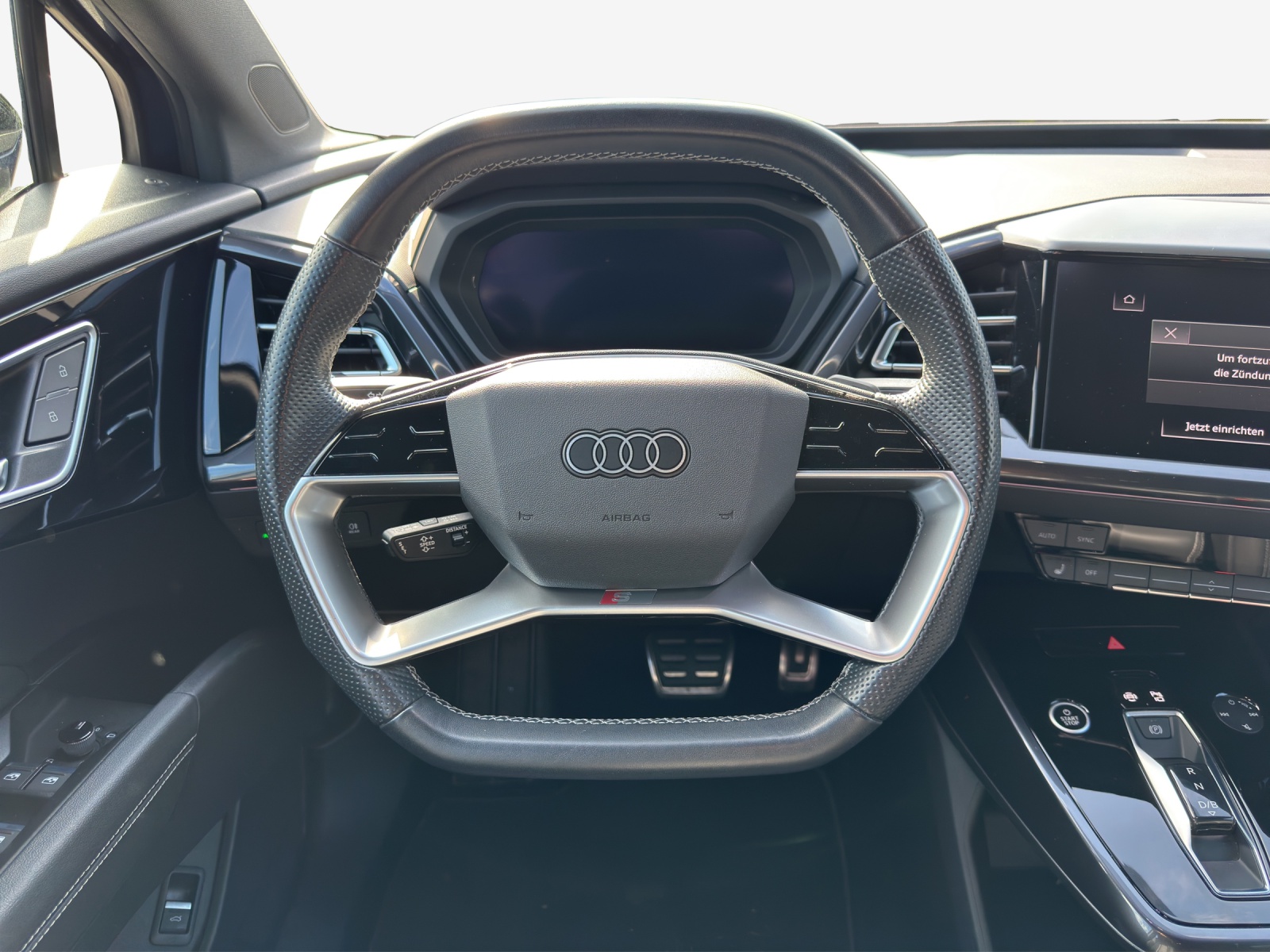 AUDI Q4 e-tron 40-image-10