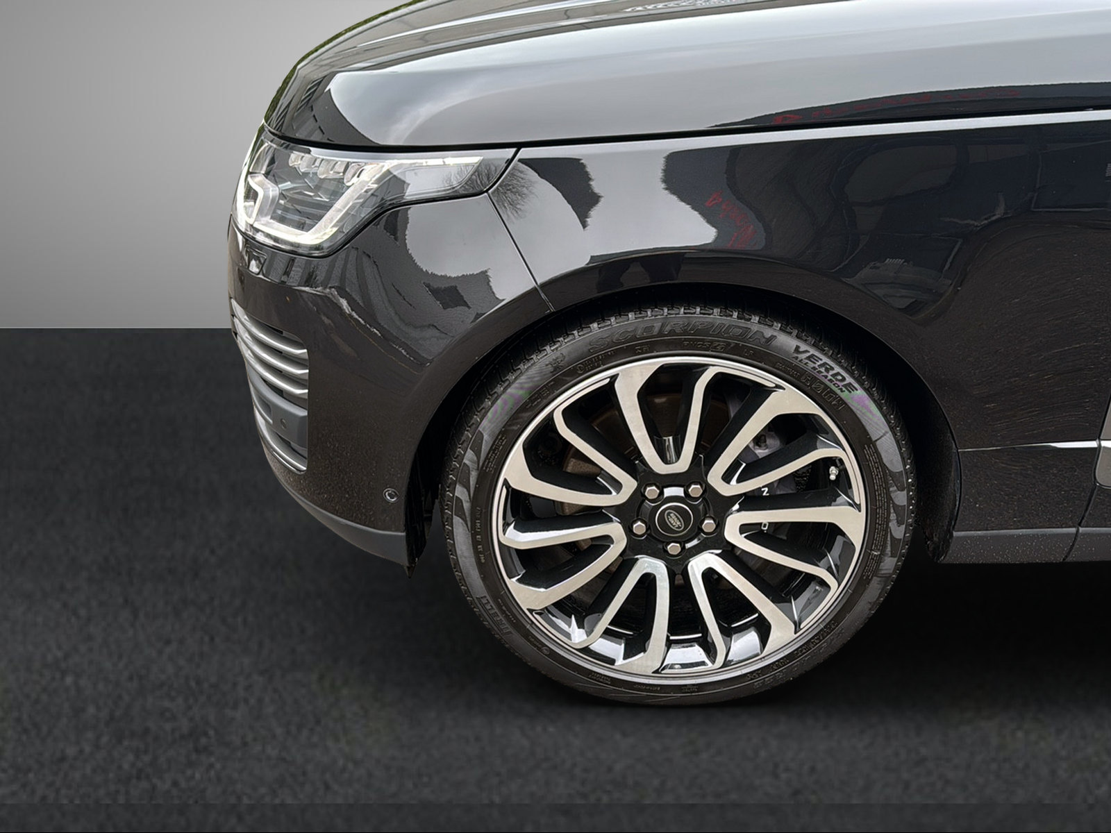 LAND ROVER Range Rover 5.0 V8 S/C Vogue Automatic-image-3