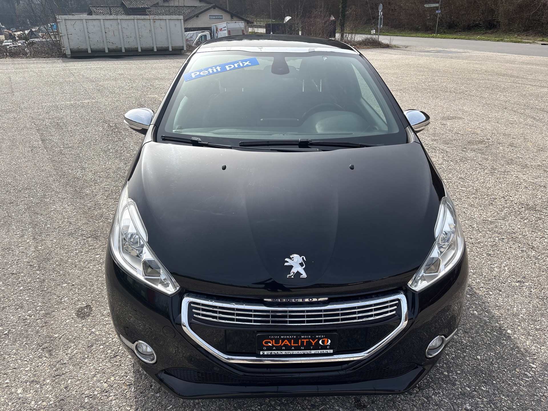 PEUGEOT 208 1.6 Turbo XY-image-1