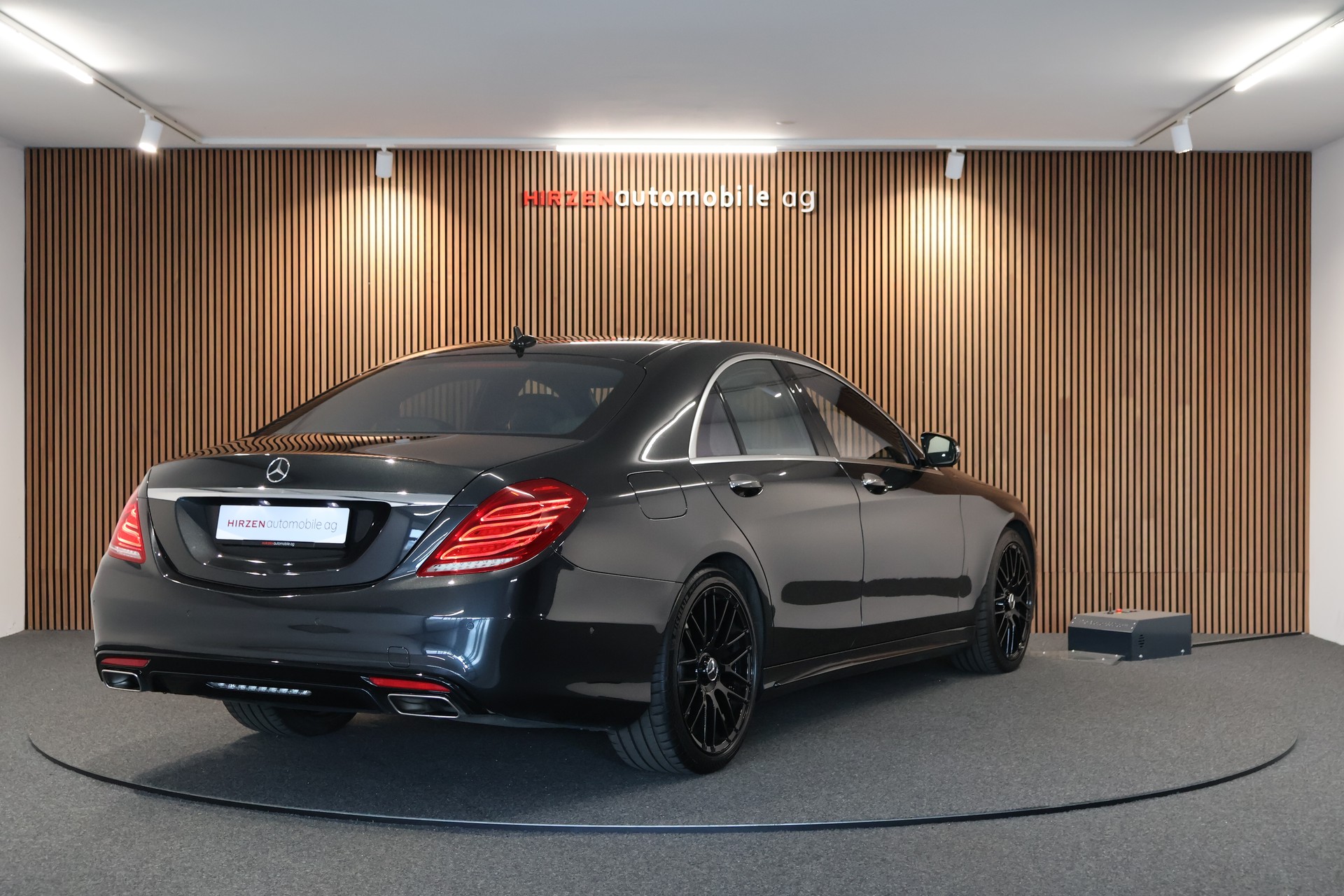 MERCEDES-BENZ S 500 4Matic 7G-Tronic-image-4