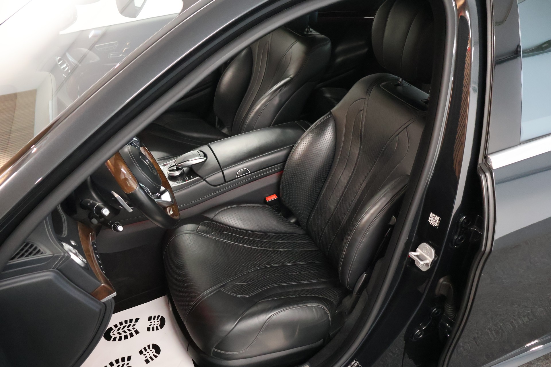 MERCEDES-BENZ S 500 4Matic 7G-Tronic-image-10