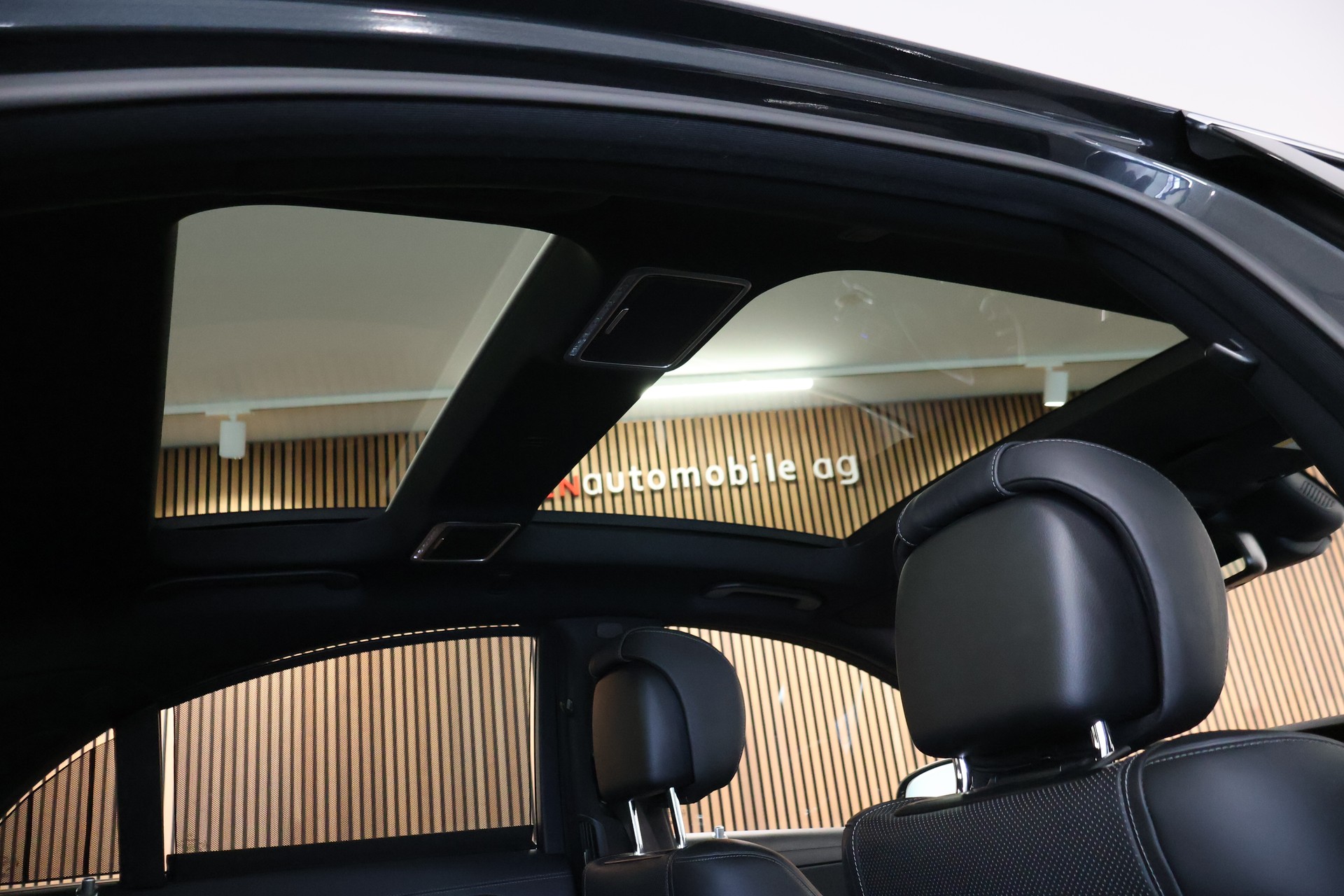 MERCEDES-BENZ S 500 4Matic 7G-Tronic-image-27