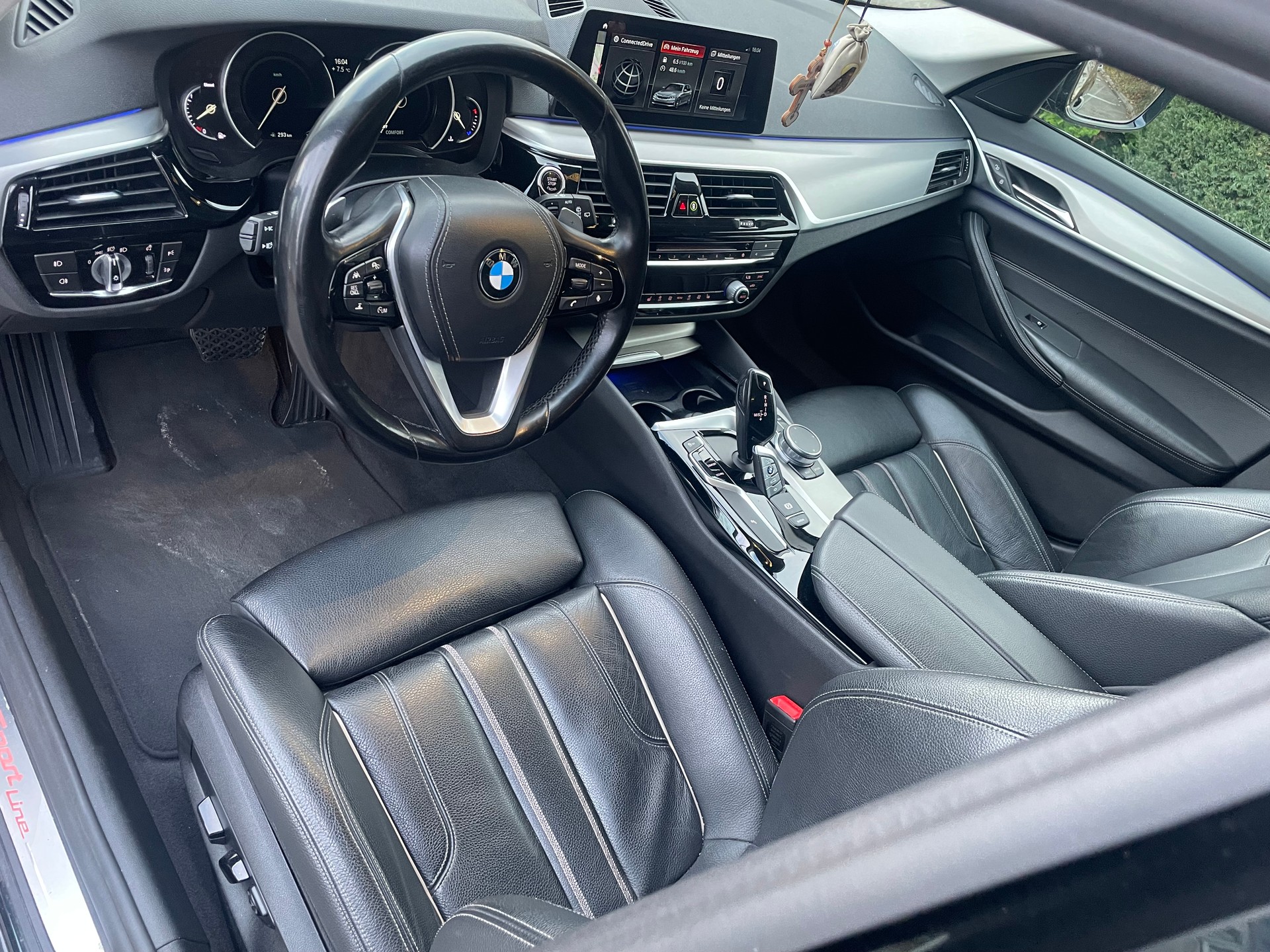 BMW 530d xDrive Touring Sport Line Steptronic-image-5