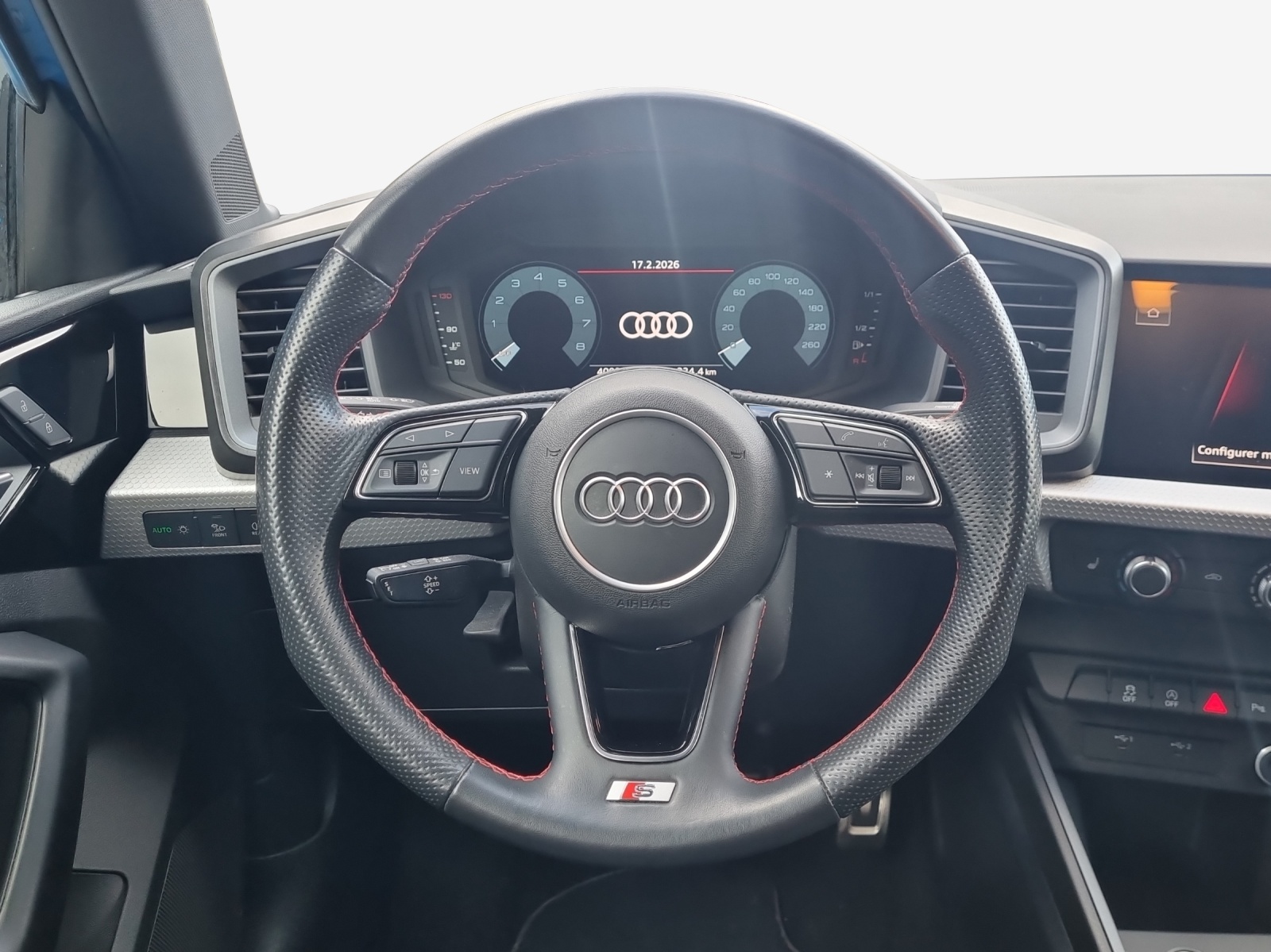 AUDI A1 Sportback 30 TFSI S Line S-tronic-image-9