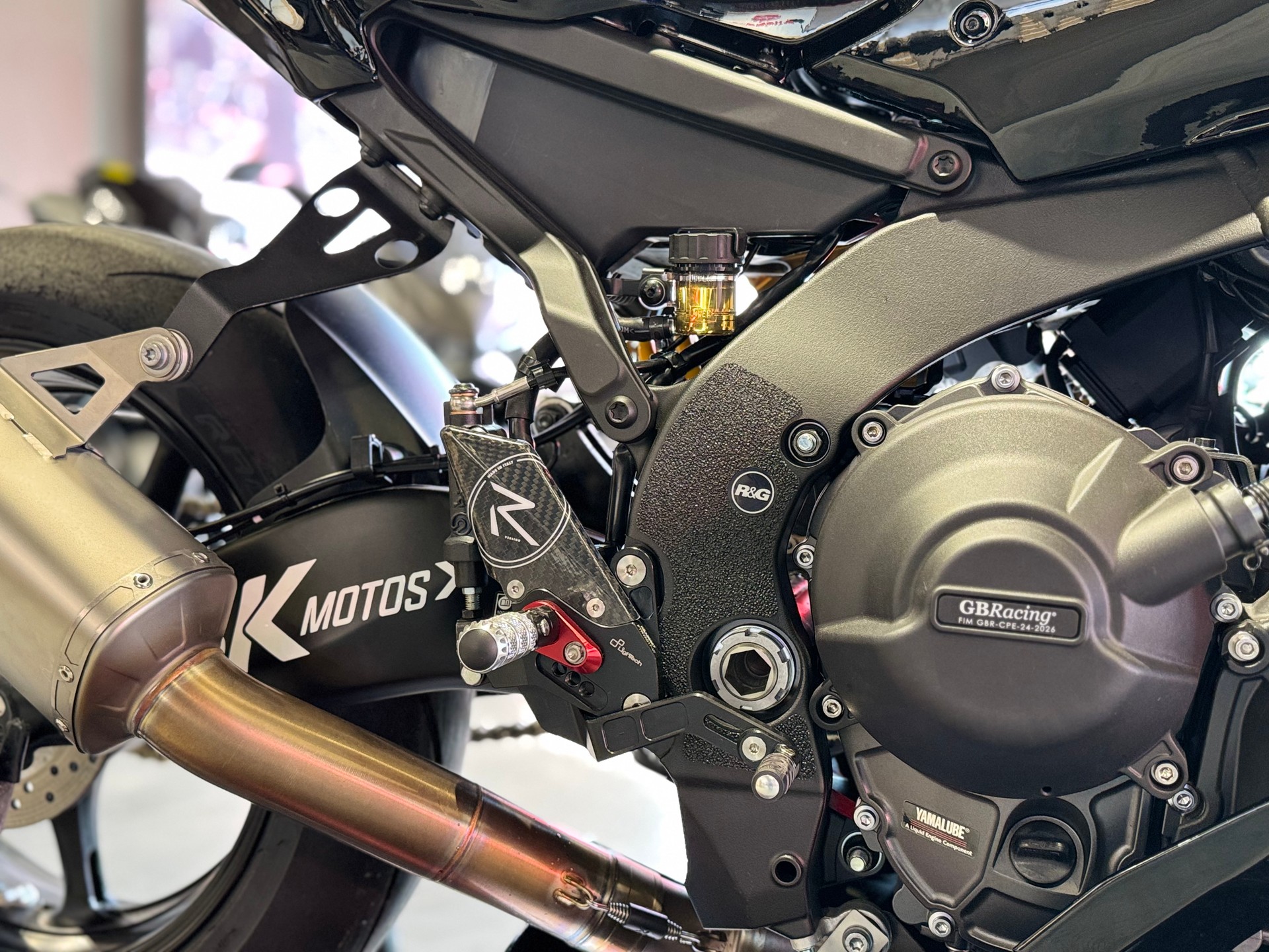 YAMAHA YZF-R9-image-5