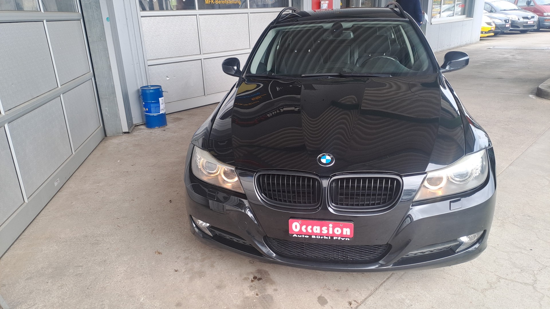 BMW 325i Touring Steptronic-image-2