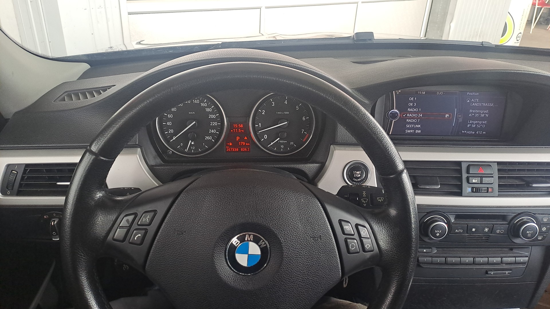BMW 325i Touring Steptronic-image-7