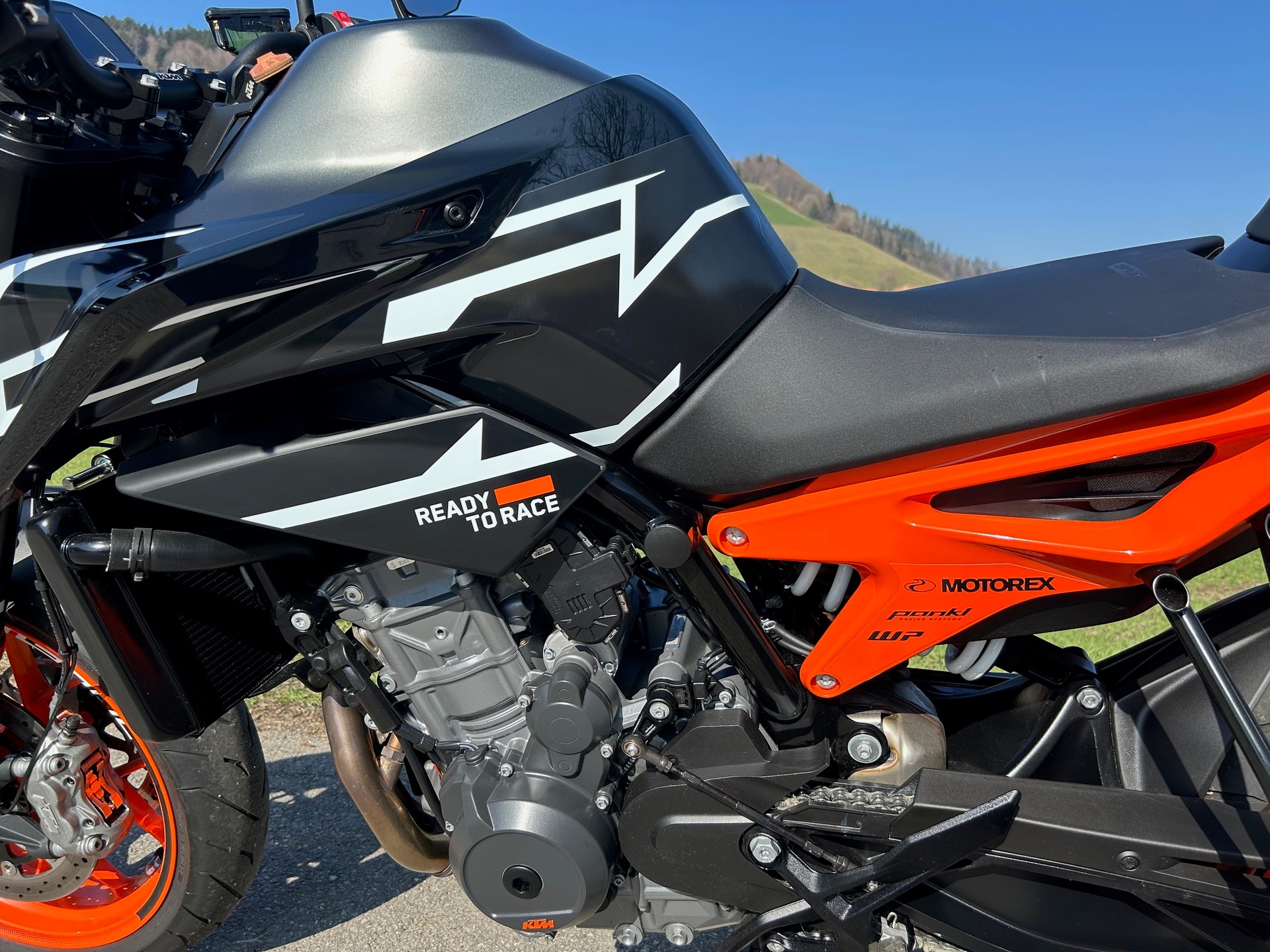 KTM 890 Duke GP-image-6