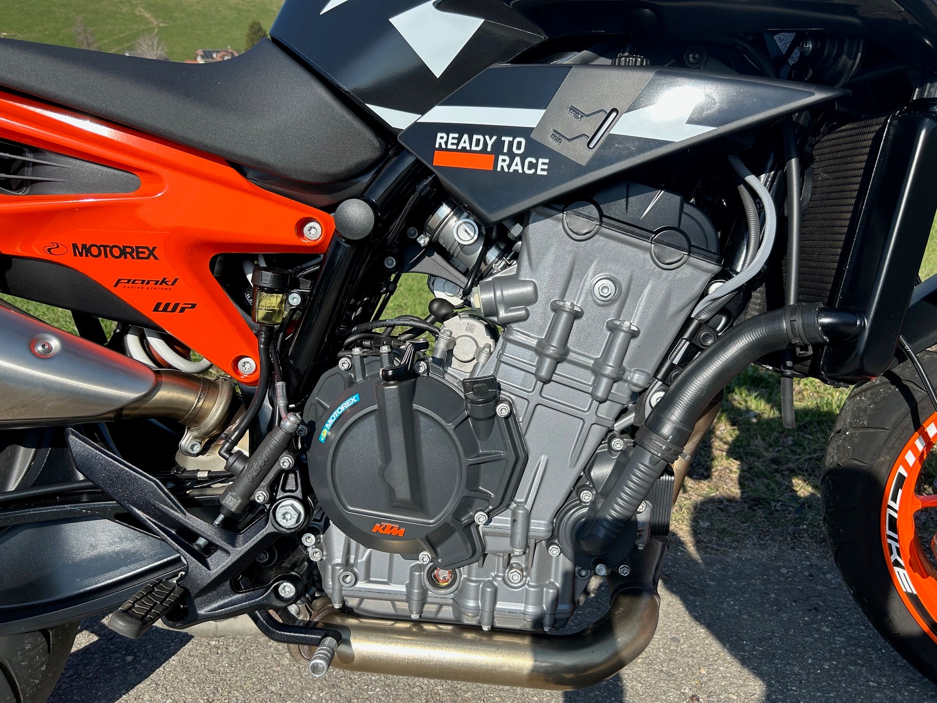 KTM 890 Duke GP-image-2