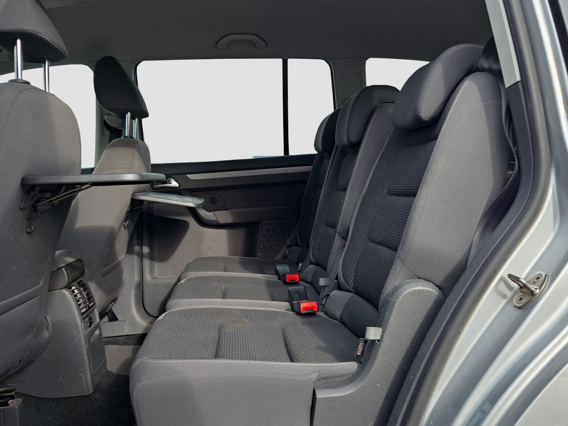 VW Touran 1.6 TDI Highline DSG-image-12