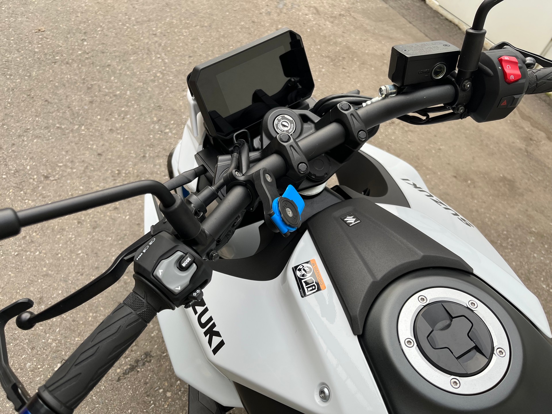 SUZUKI GSX 8 S Evo (35kW)-image-2