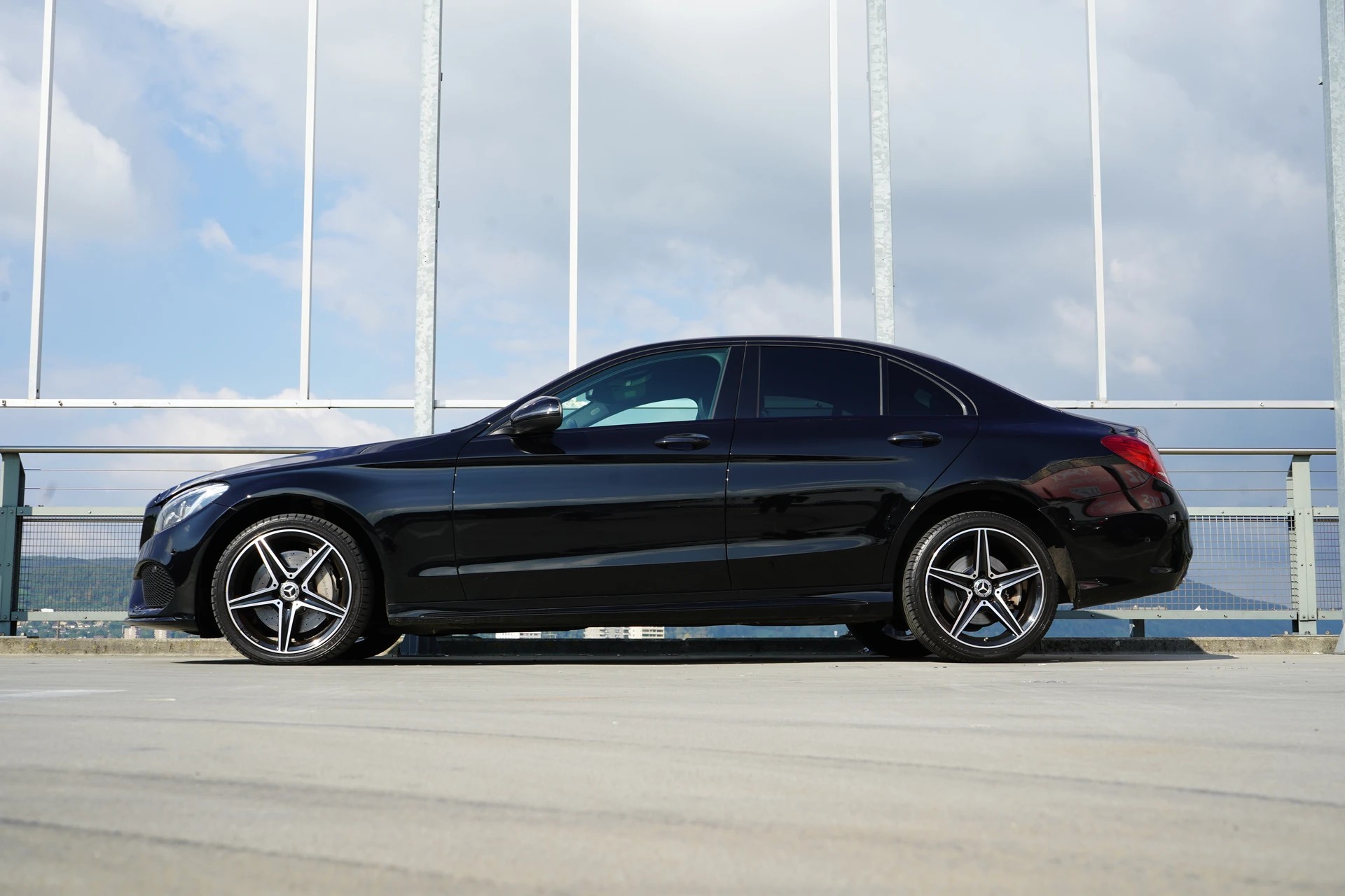 MERCEDES-BENZ C 250 d SWISS STAR AMG LINE NIGHT 4MATIC 9G-TRONIC l 204 PS-image-3