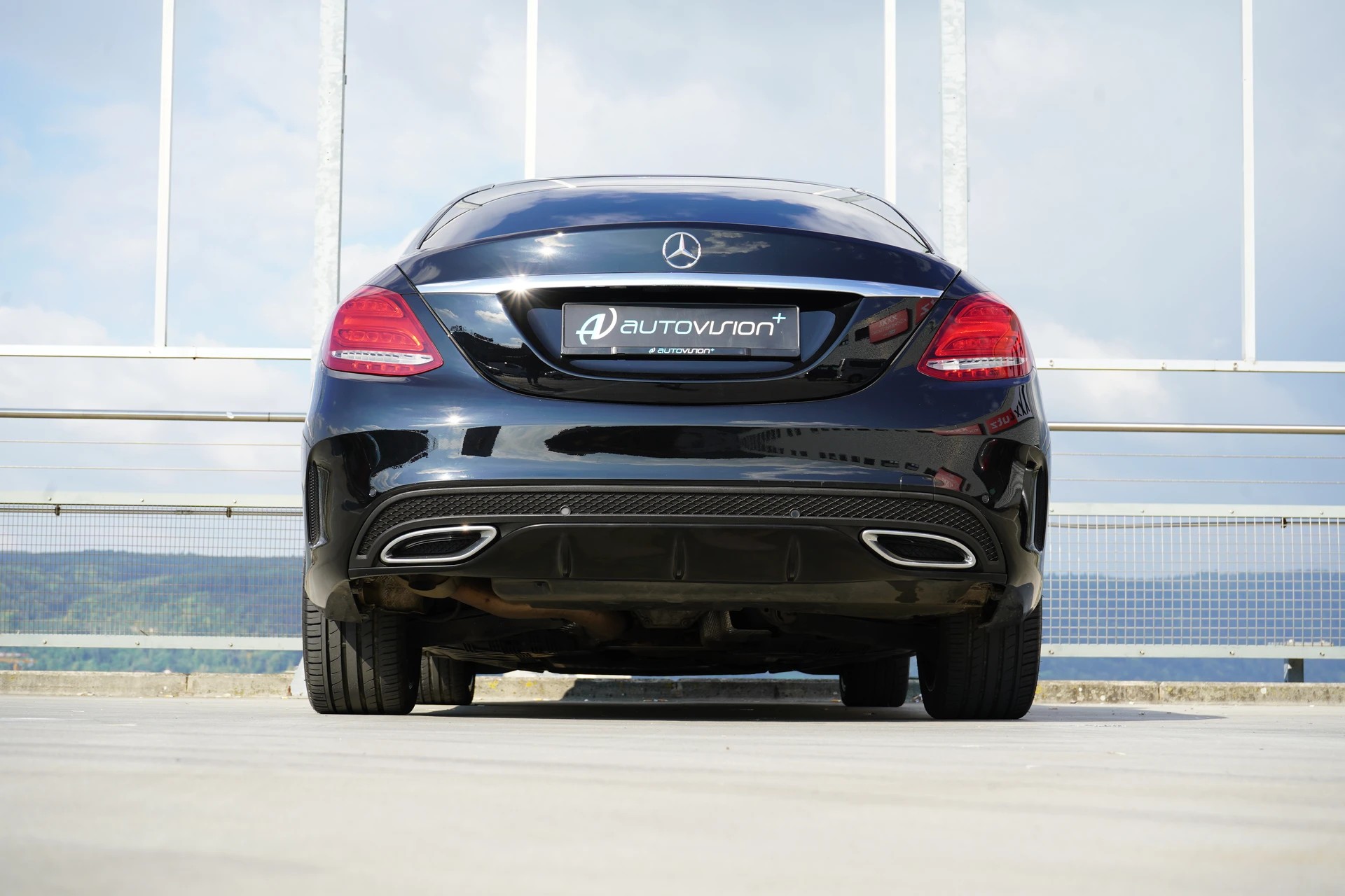 MERCEDES-BENZ C 250 d SWISS STAR AMG LINE NIGHT 4MATIC 9G-TRONIC l 204 PS-image-17