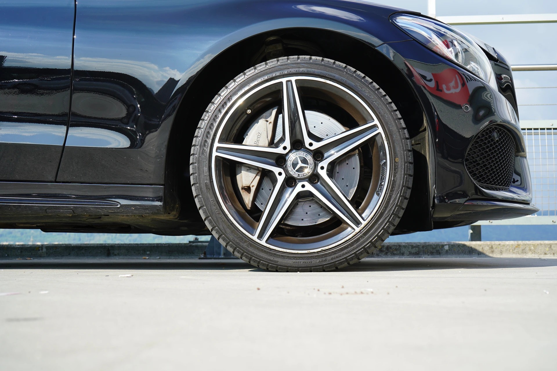 MERCEDES-BENZ C 250 d SWISS STAR AMG LINE NIGHT 4MATIC 9G-TRONIC l 204 PS-image-18