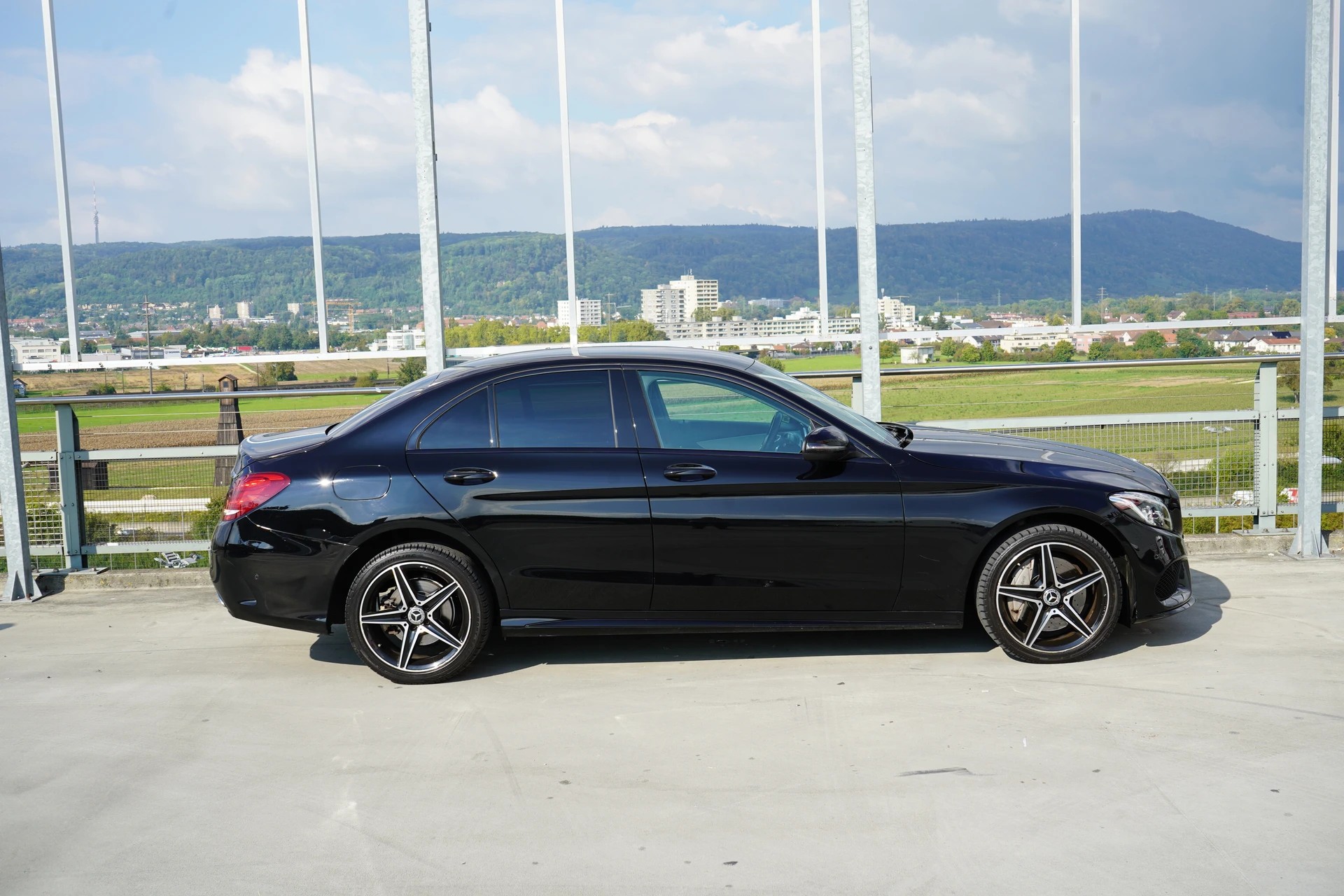 MERCEDES-BENZ C 250 d SWISS STAR AMG LINE NIGHT 4MATIC 9G-TRONIC l 204 PS-image-4
