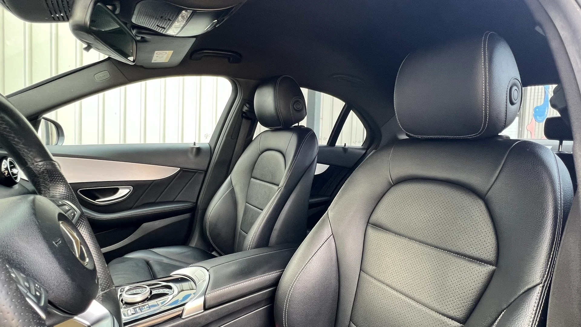 MERCEDES-BENZ C 250 d SWISS STAR AMG LINE NIGHT 4MATIC 9G-TRONIC l 204 PS-image-25