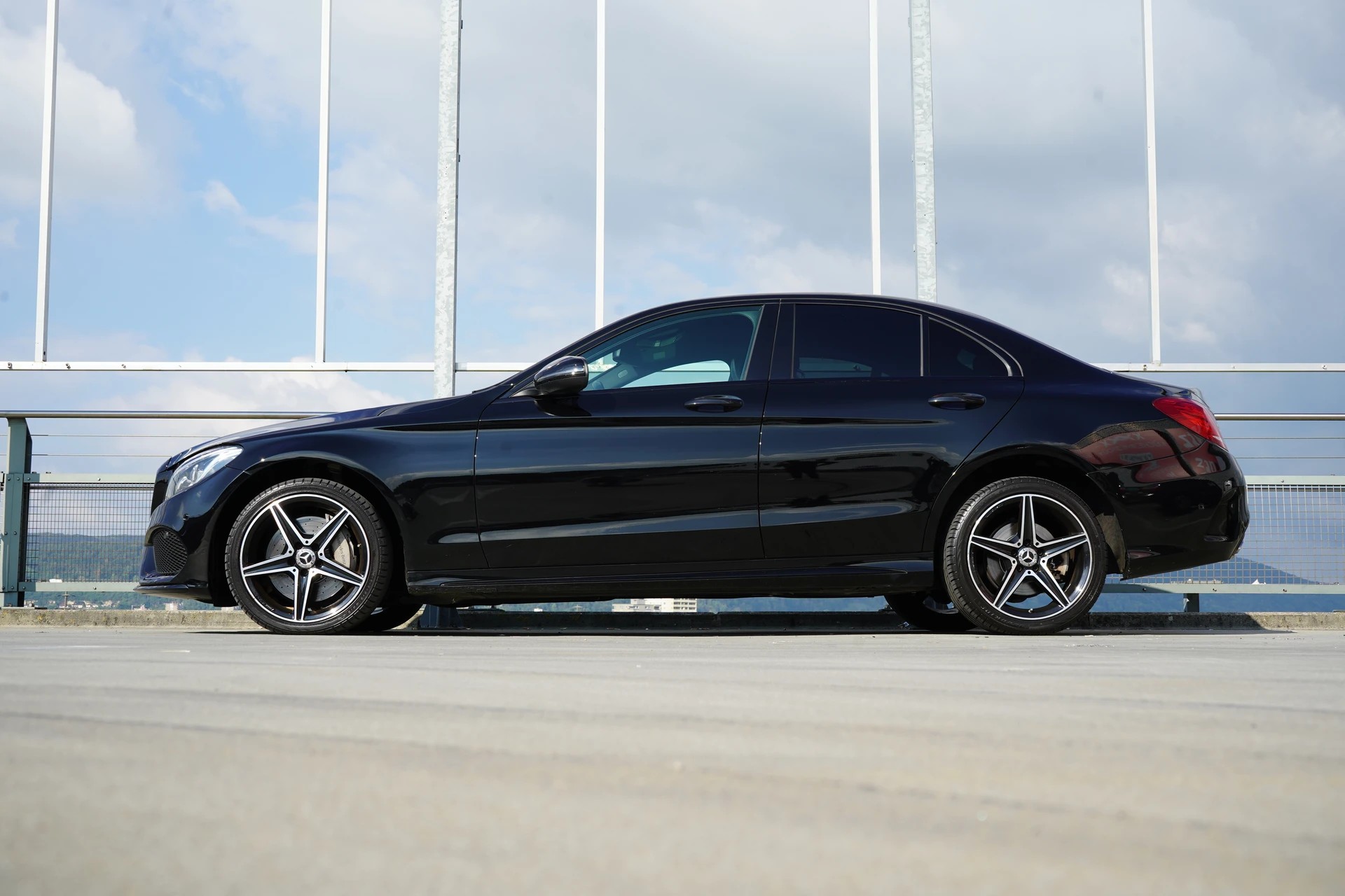 MERCEDES-BENZ C 250 d SWISS STAR AMG LINE NIGHT 4MATIC 9G-TRONIC l 204 PS-image-1