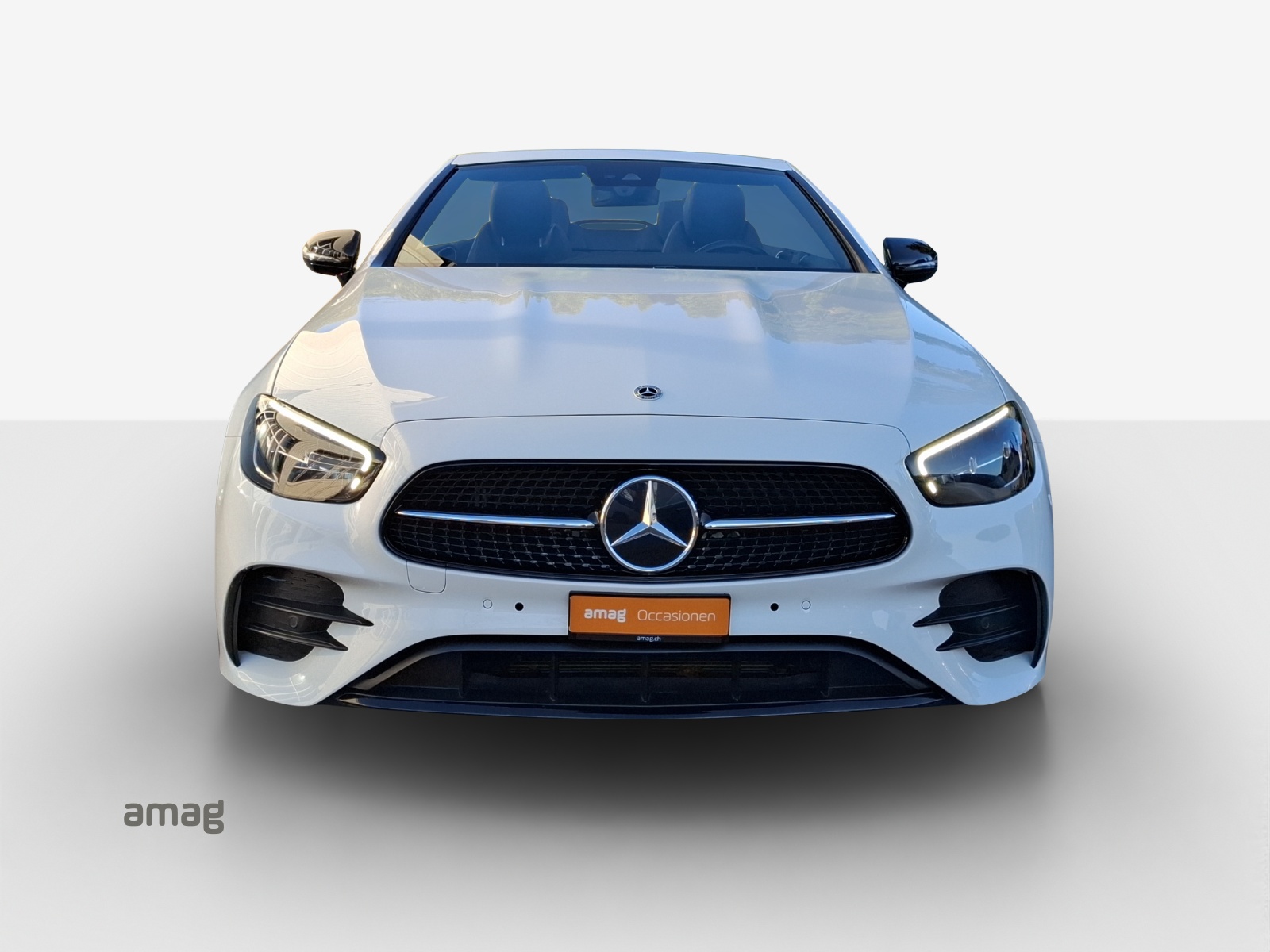 MERCEDES-BENZ E 200 Cabriolet AMG Line 9G-Tronic-image-6