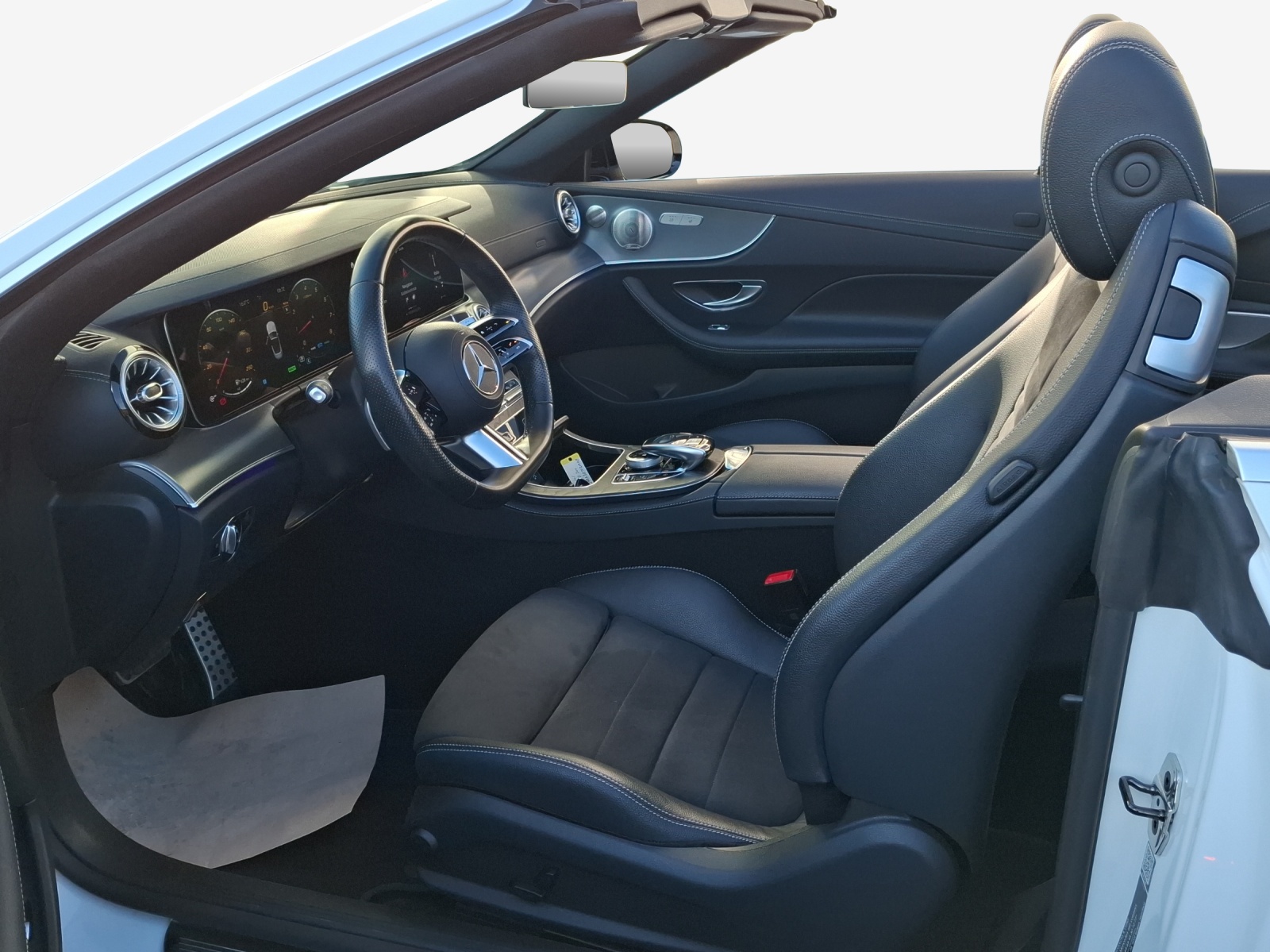 MERCEDES-BENZ E 200 Cabriolet AMG Line 9G-Tronic-image-7