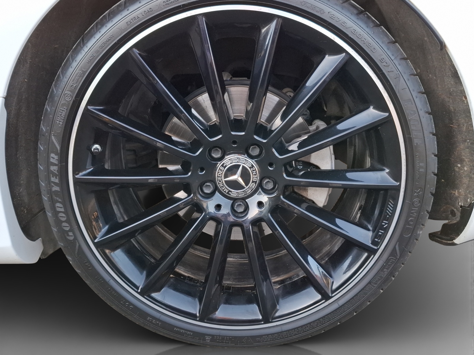 MERCEDES-BENZ E 200 Cabriolet AMG Line 9G-Tronic-image-13
