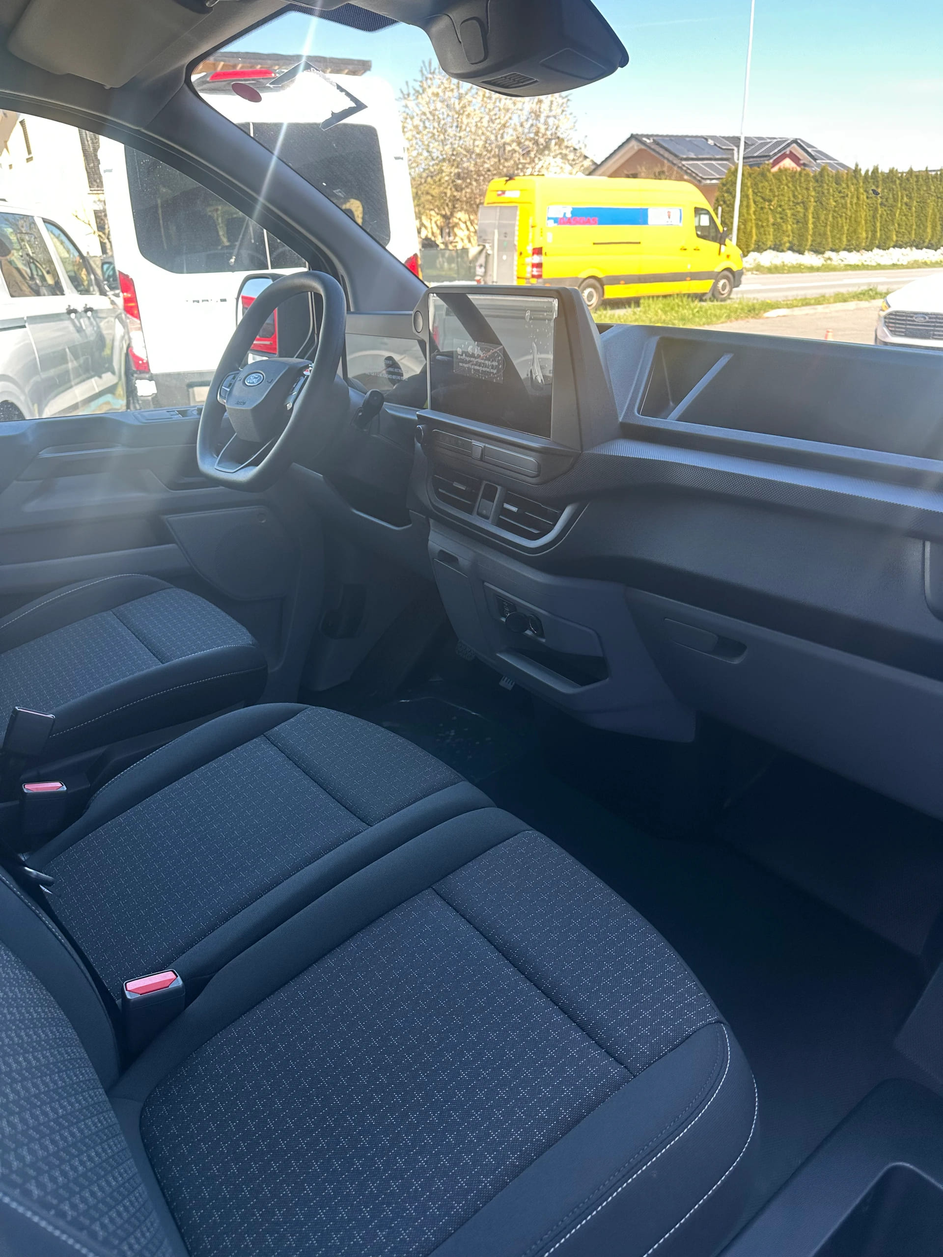 FORD Transit Custom Van 320 L2 2.0 Trend/136CV/Aut./FWD-image-11