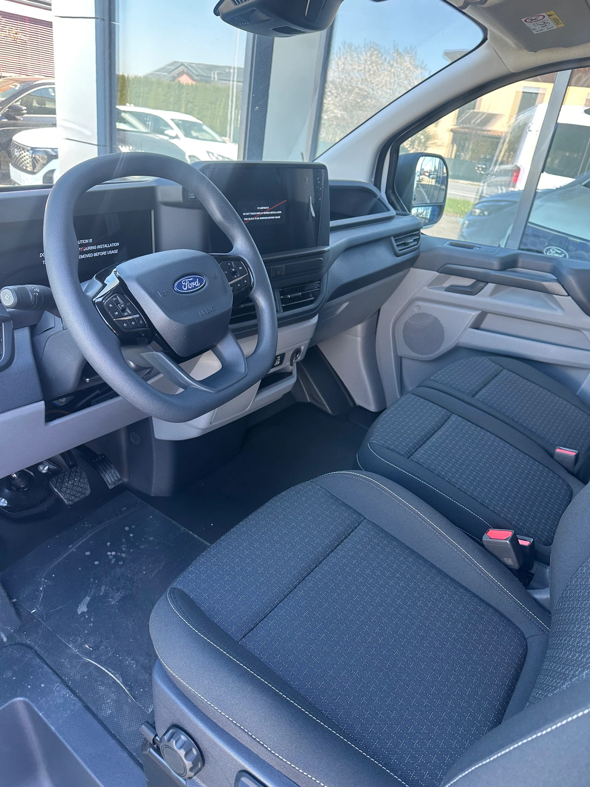 FORD Transit Custom Van 320 L2 2.0 Trend/136CV/Aut./FWD-image-9
