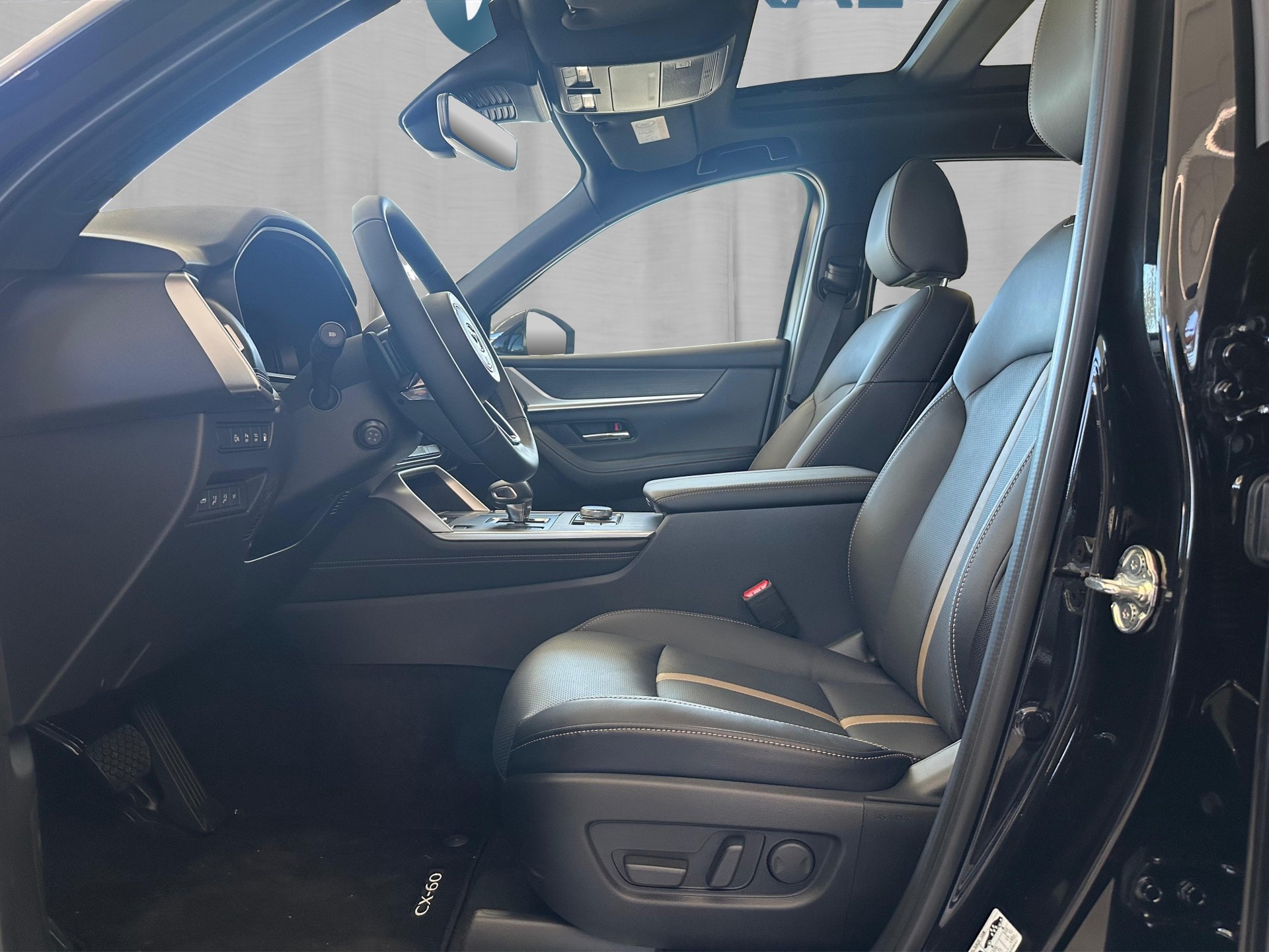 MAZDA CX-60 e-Skyactiv PHEV 327 AWD Homura Plus-image-8
