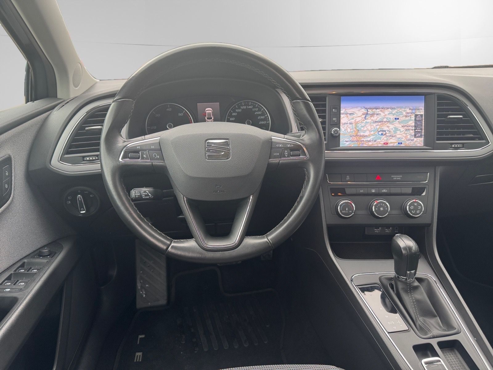 SEAT Leon 1.6 TDI CR Style DSG-image-13