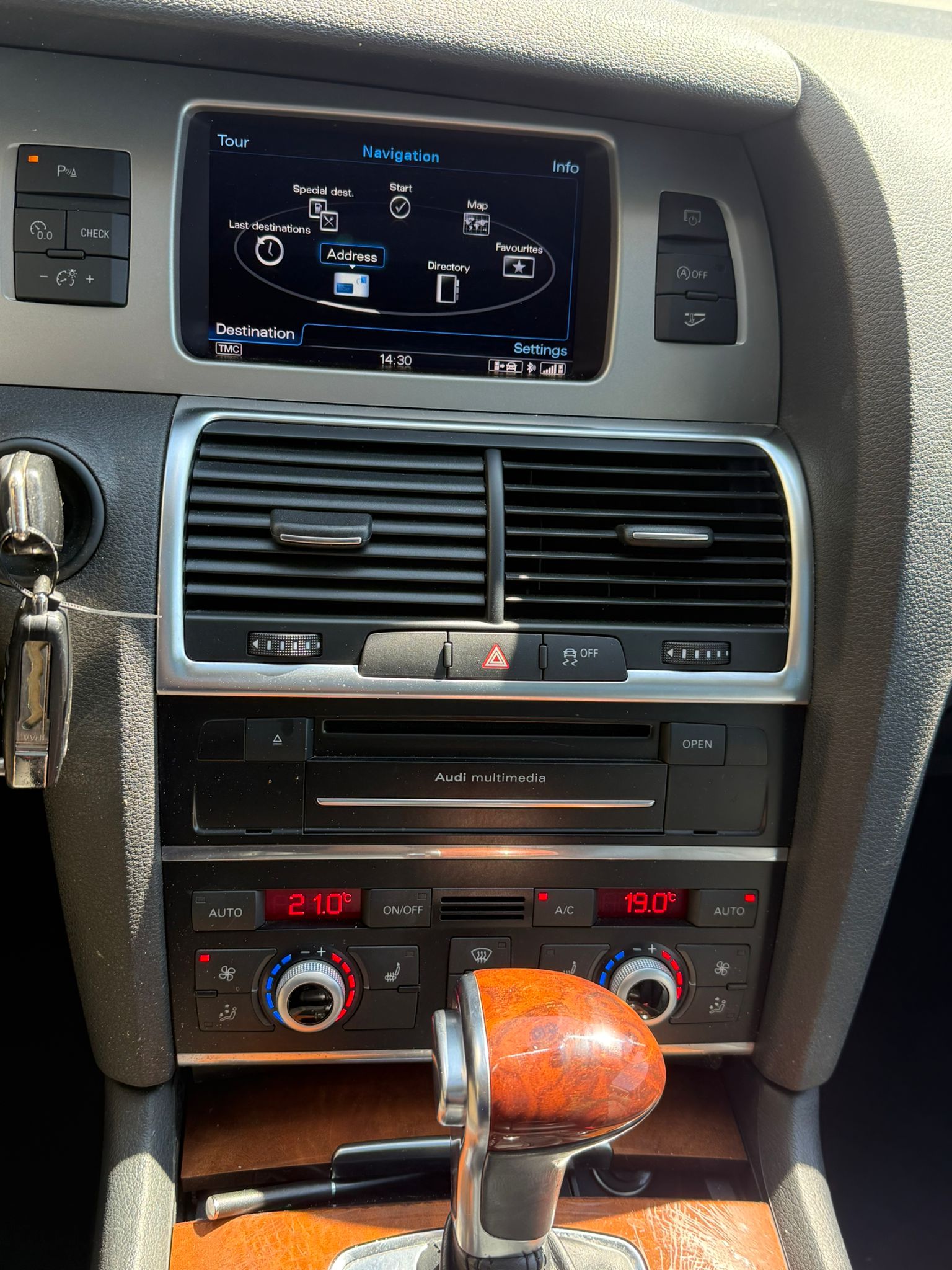 AUDI Q7 3.0 TDI quattro tiptronic-image-15