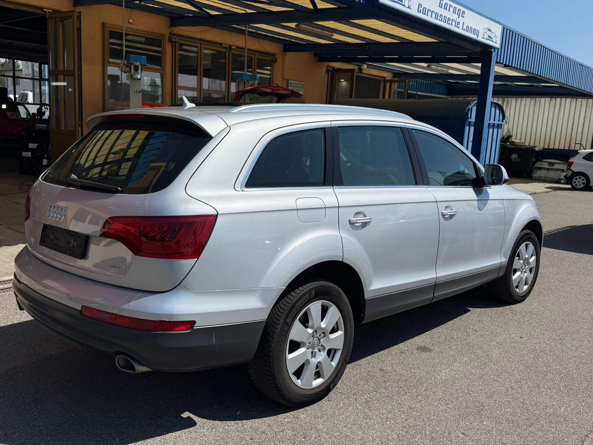 AUDI Q7 3.0 TDI quattro tiptronic-image-4