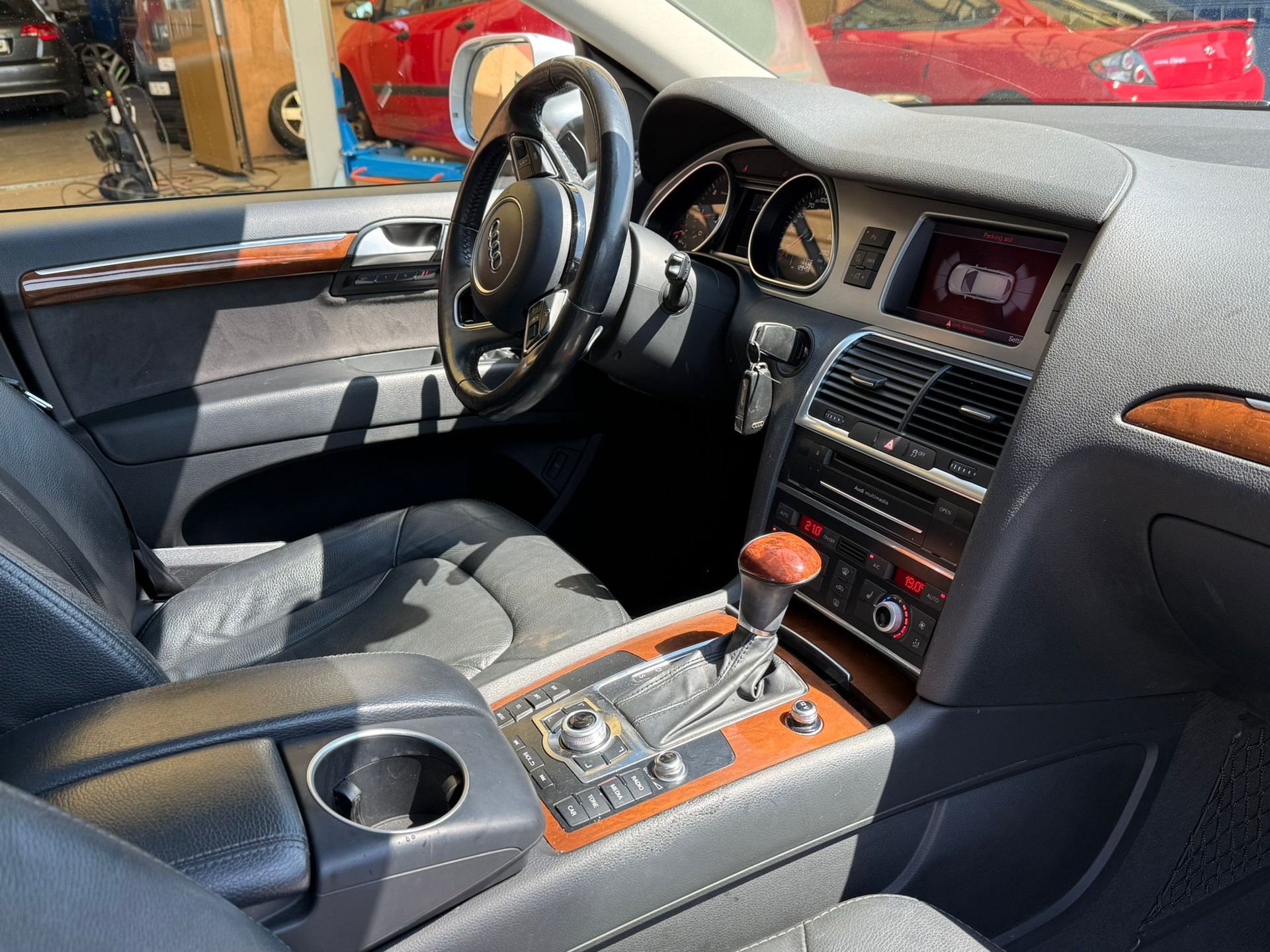AUDI Q7 3.0 TDI quattro tiptronic-image-13