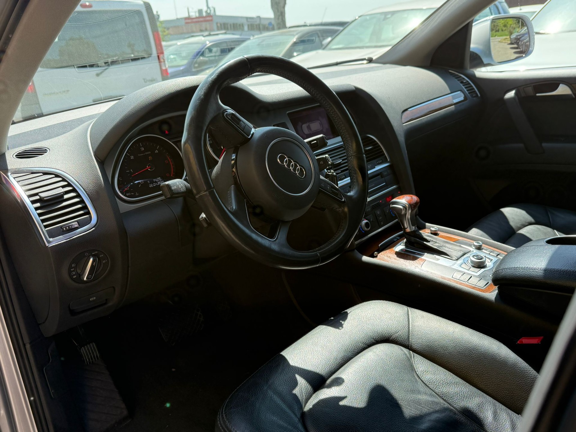 AUDI Q7 3.0 TDI quattro tiptronic-image-12