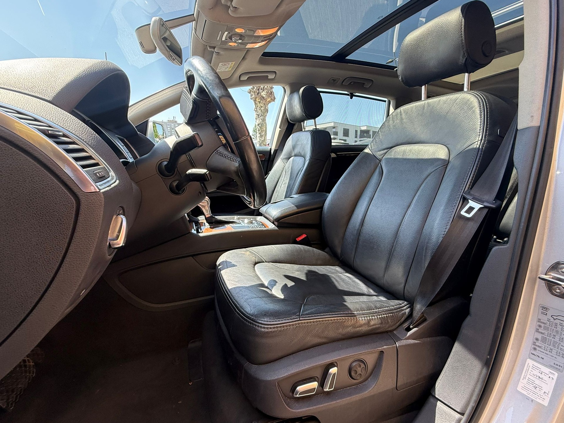 AUDI Q7 3.0 TDI quattro tiptronic-image-9