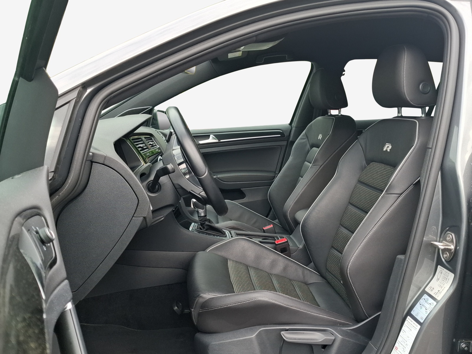 VW Golf 2.0 TSI R 4Motion DSG-image-7