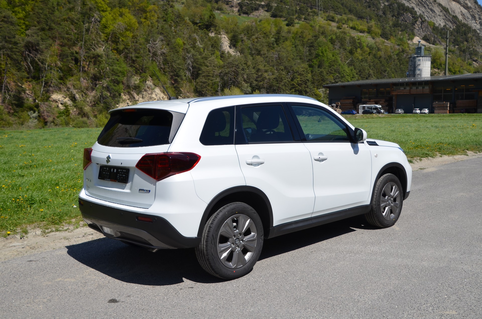 SUZUKI Vitara 1.4 Boosterjet Compact + 4x4 Hybrid Automatic-image-5