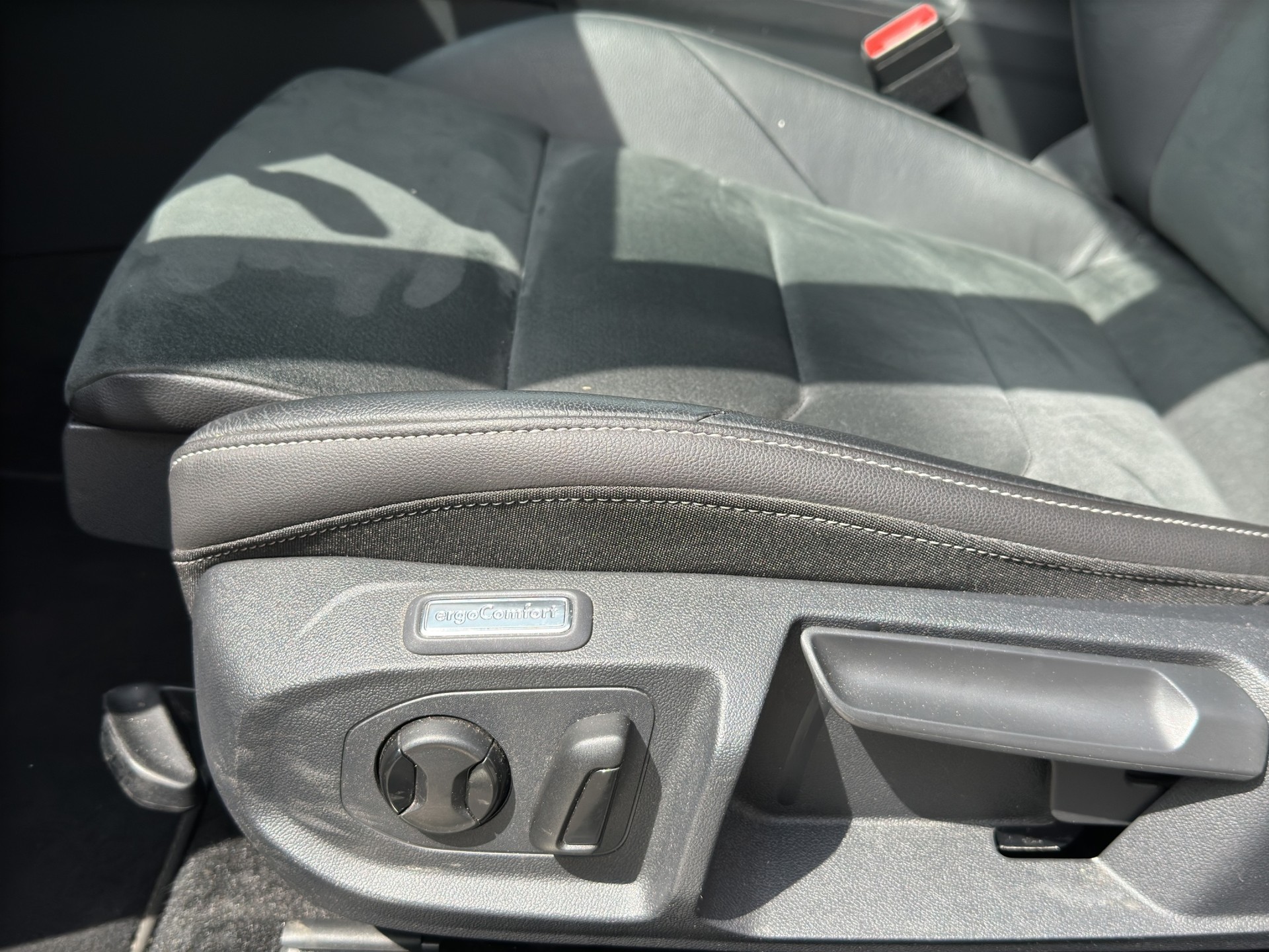 VW Arteon SB 2.0 TSI R-Line DSG-image-9