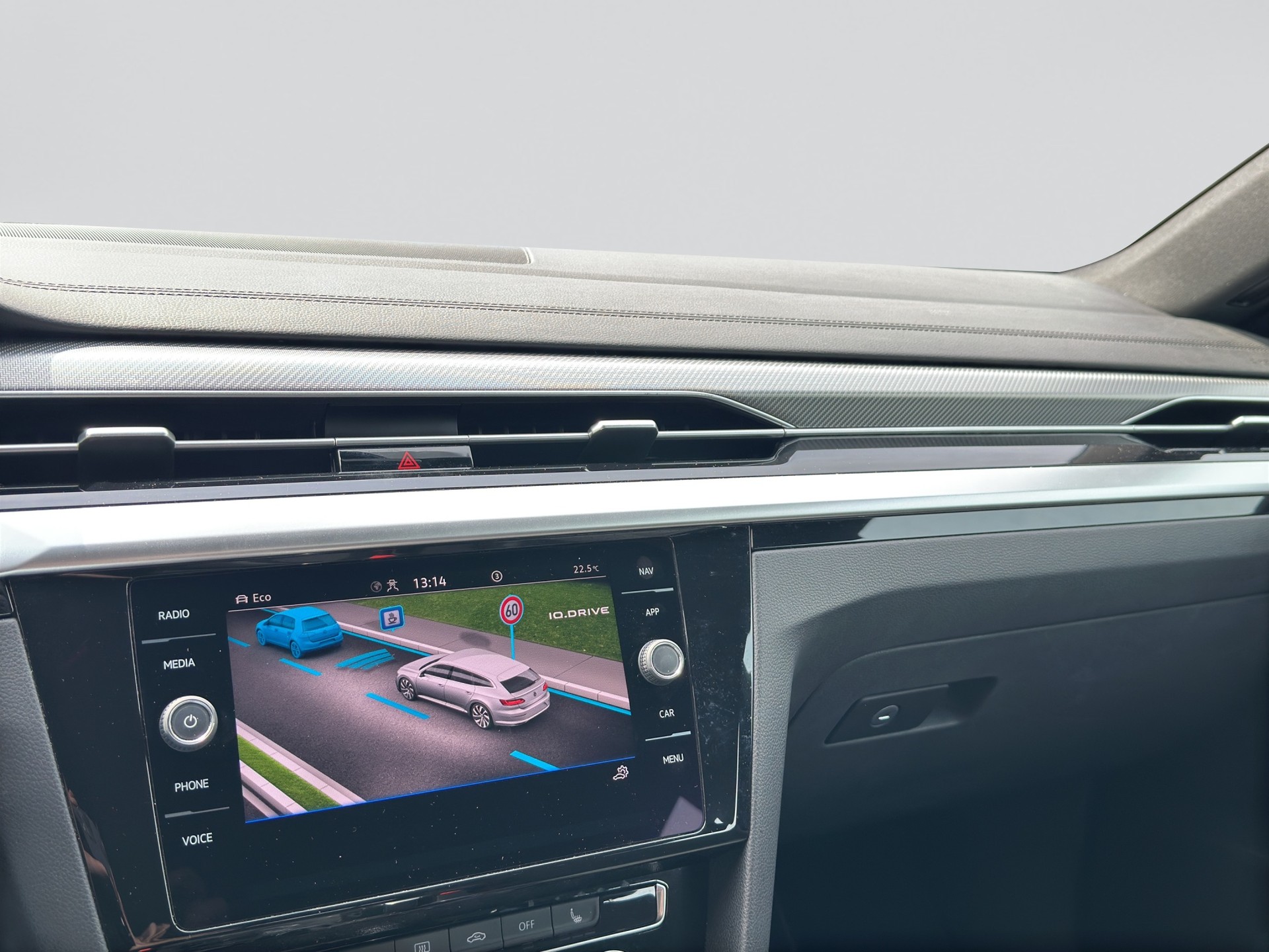 VW Arteon SB 2.0 TSI R-Line DSG-image-13