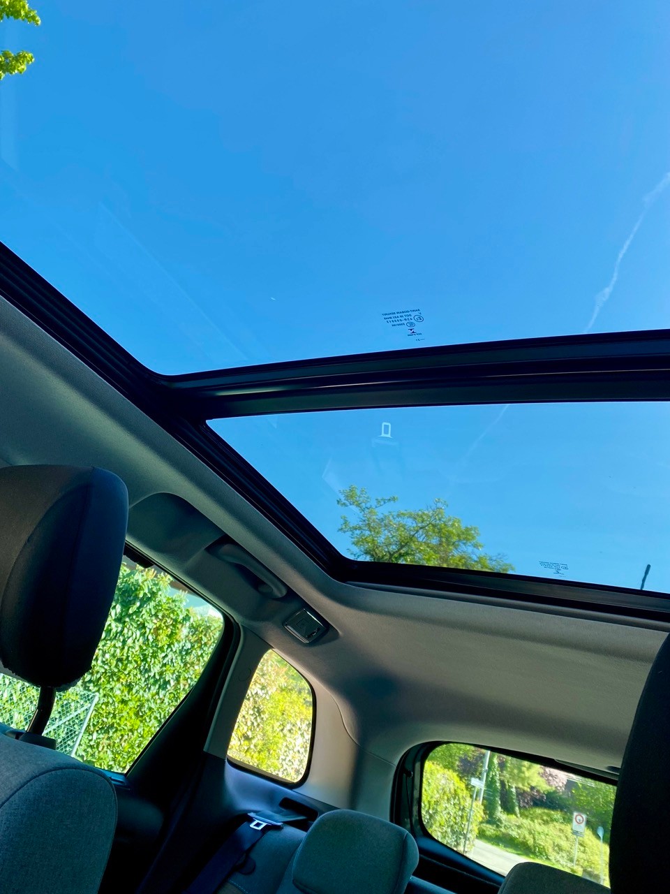 CITROEN C3 Aircross 1.2i PureTech 130 Shine Pack EAT6 *Nur 24 Stunden gültig!-image-7