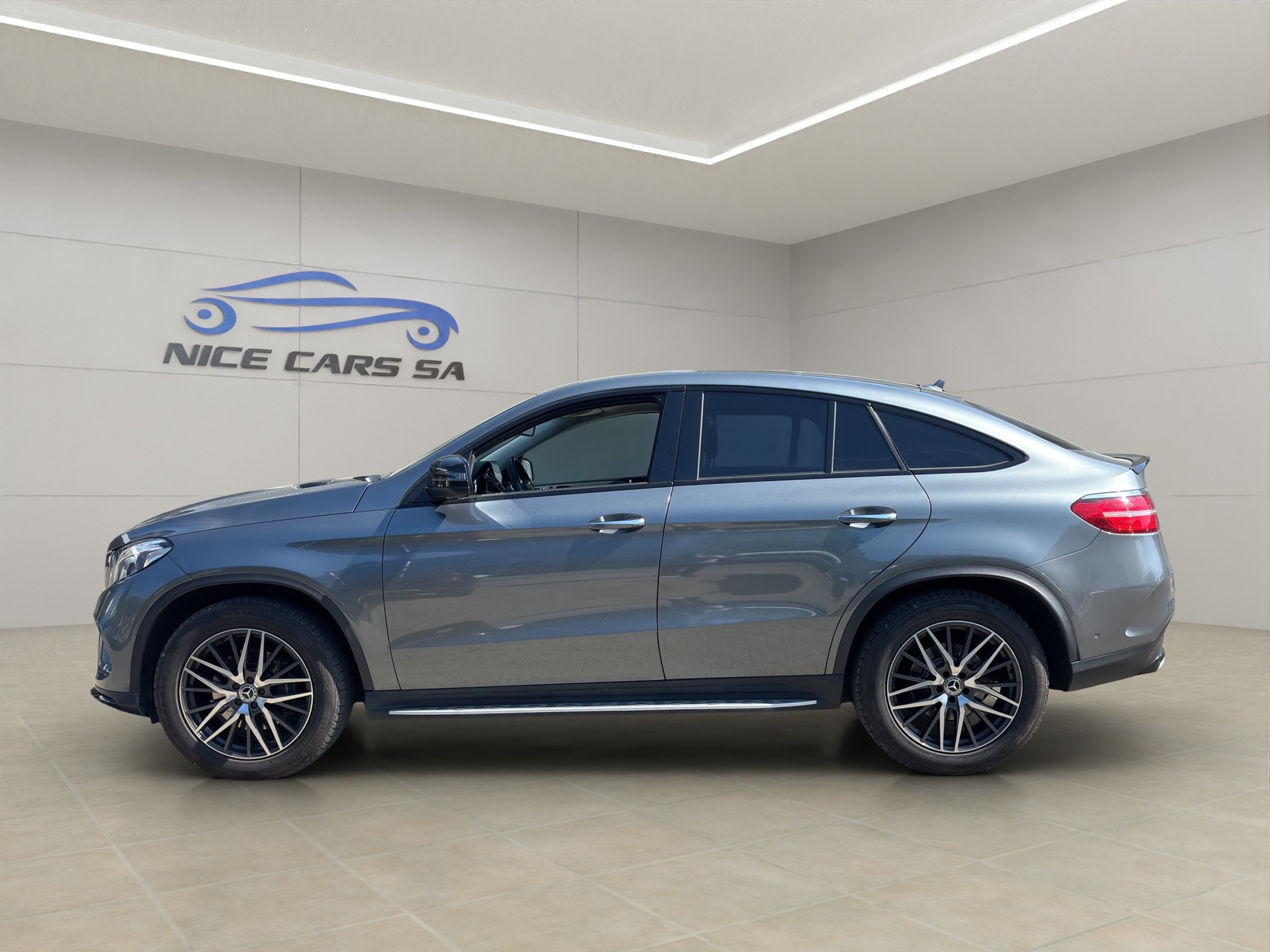MERCEDES-BENZ GLE Coupé 350 d 4Matic 9G-Tronic-image-4