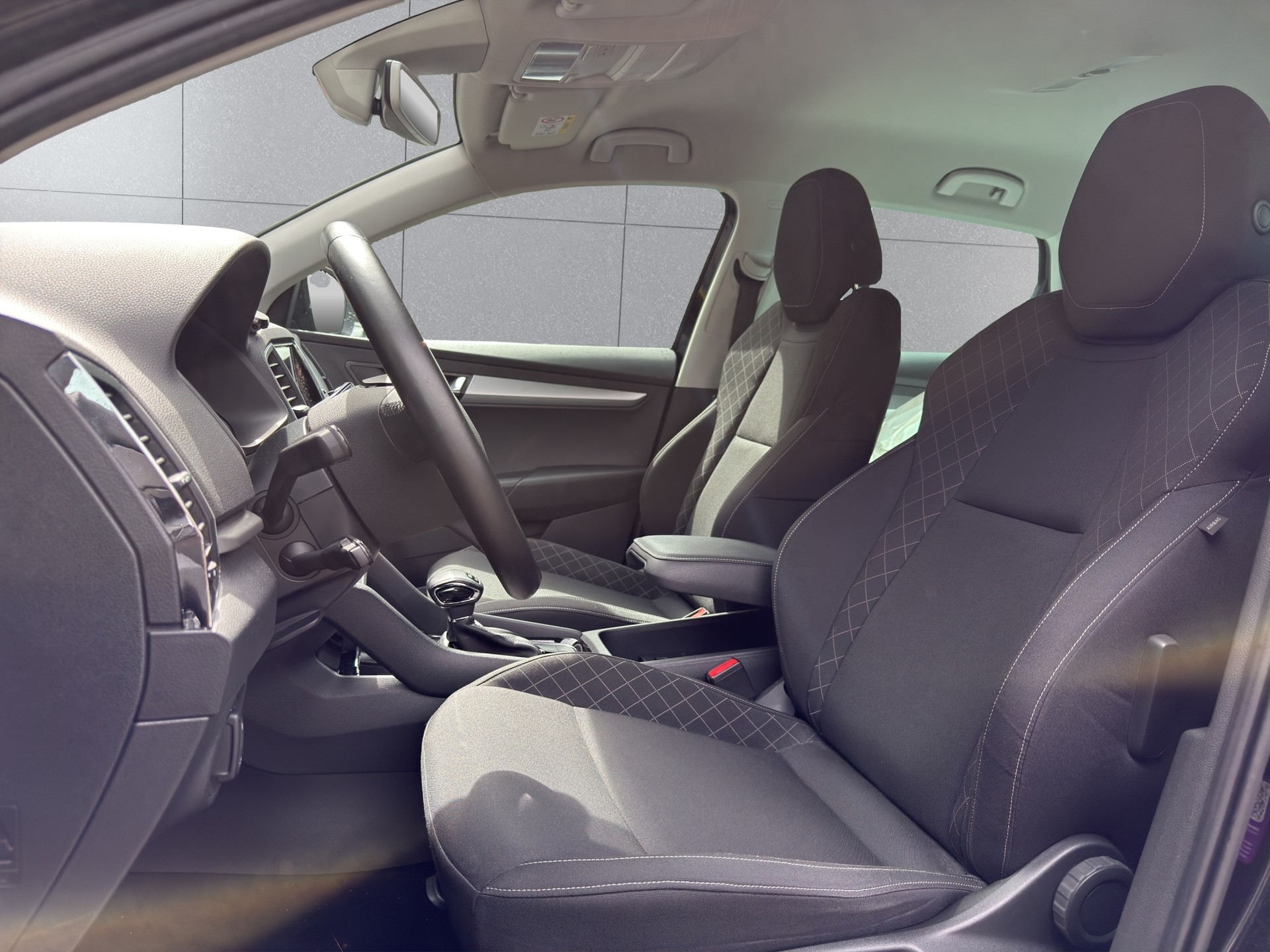 SKODA Karoq 2.0 TDI CR Ambition 4x4 DSG-image-9