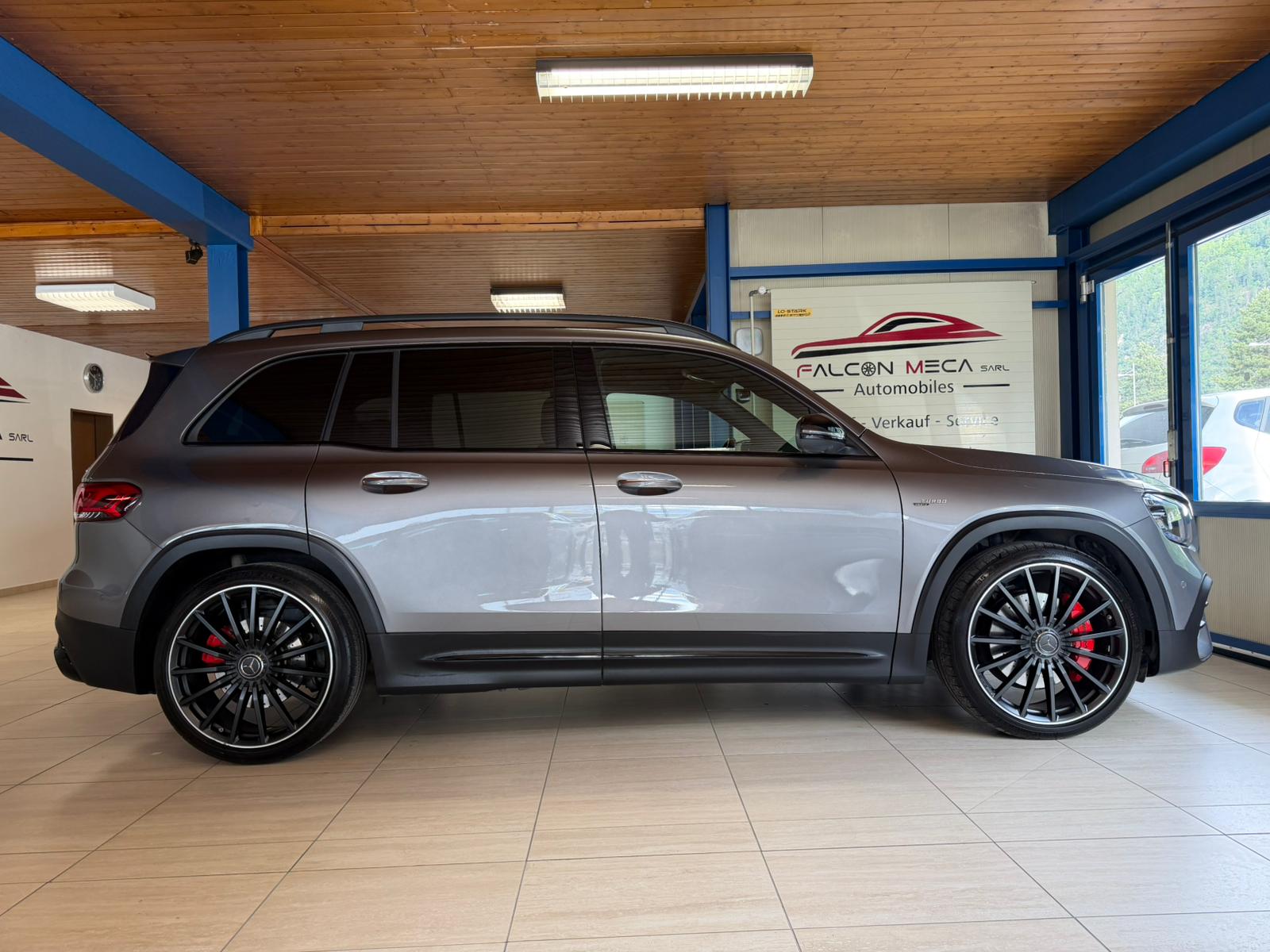 MERCEDES-BENZ GLB 35 AMG 4Matic 8G-Tronic-image-5