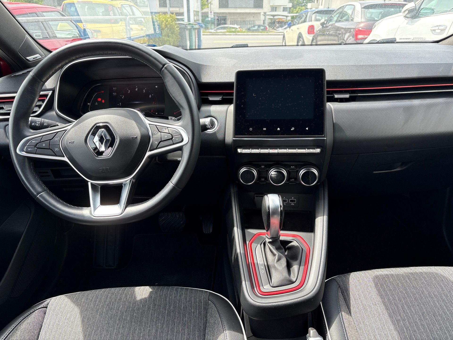 RENAULT Clio 1.3 Business EDC-image-6