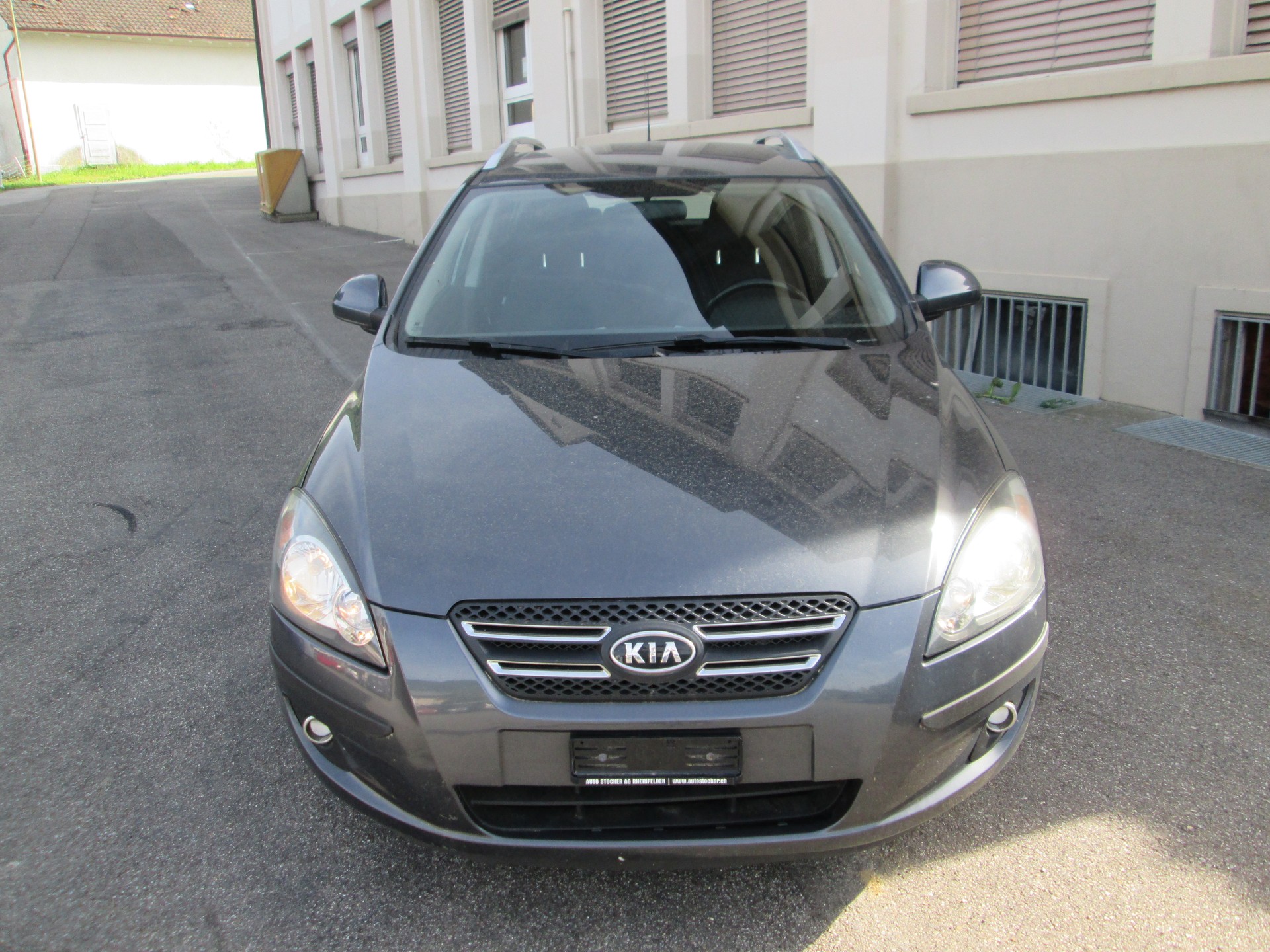 KIA Cee'd Sporty Wagon 1.6 CRDi Trend-image-1