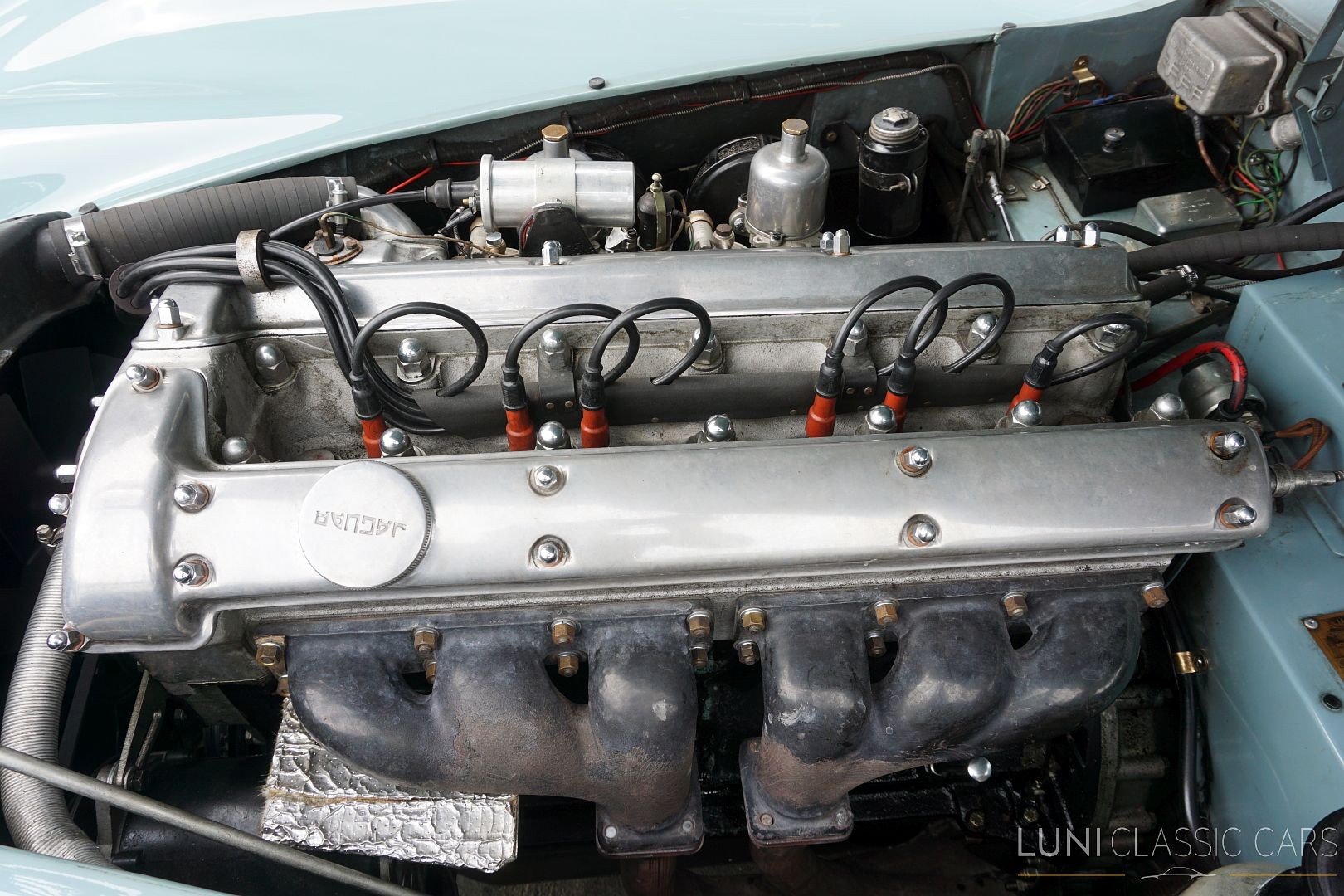 JAGUAR XK140 Drophead Coupé-image-26